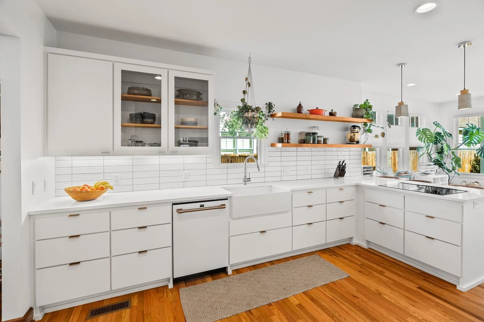 Property at 1605 N Tyler - Image 9