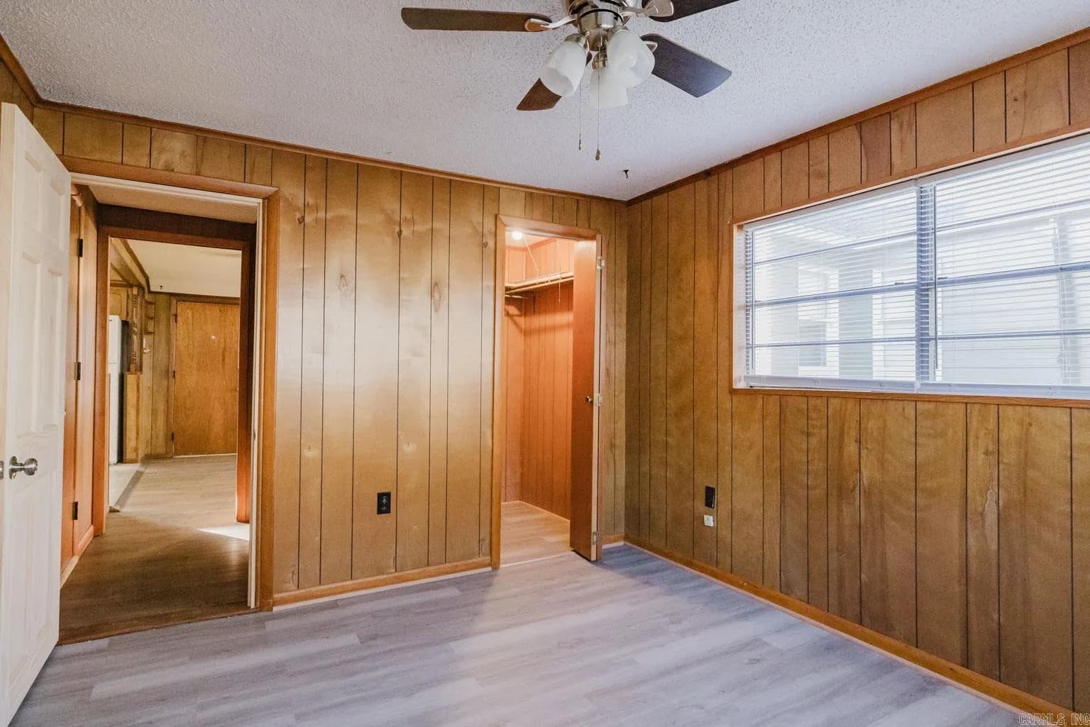 Property at 810  Burton - Image 6