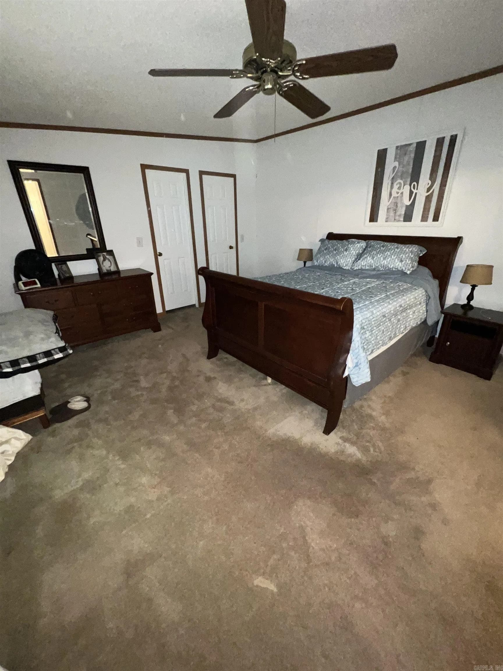 Property at 1615  Silver ridge - Image 11