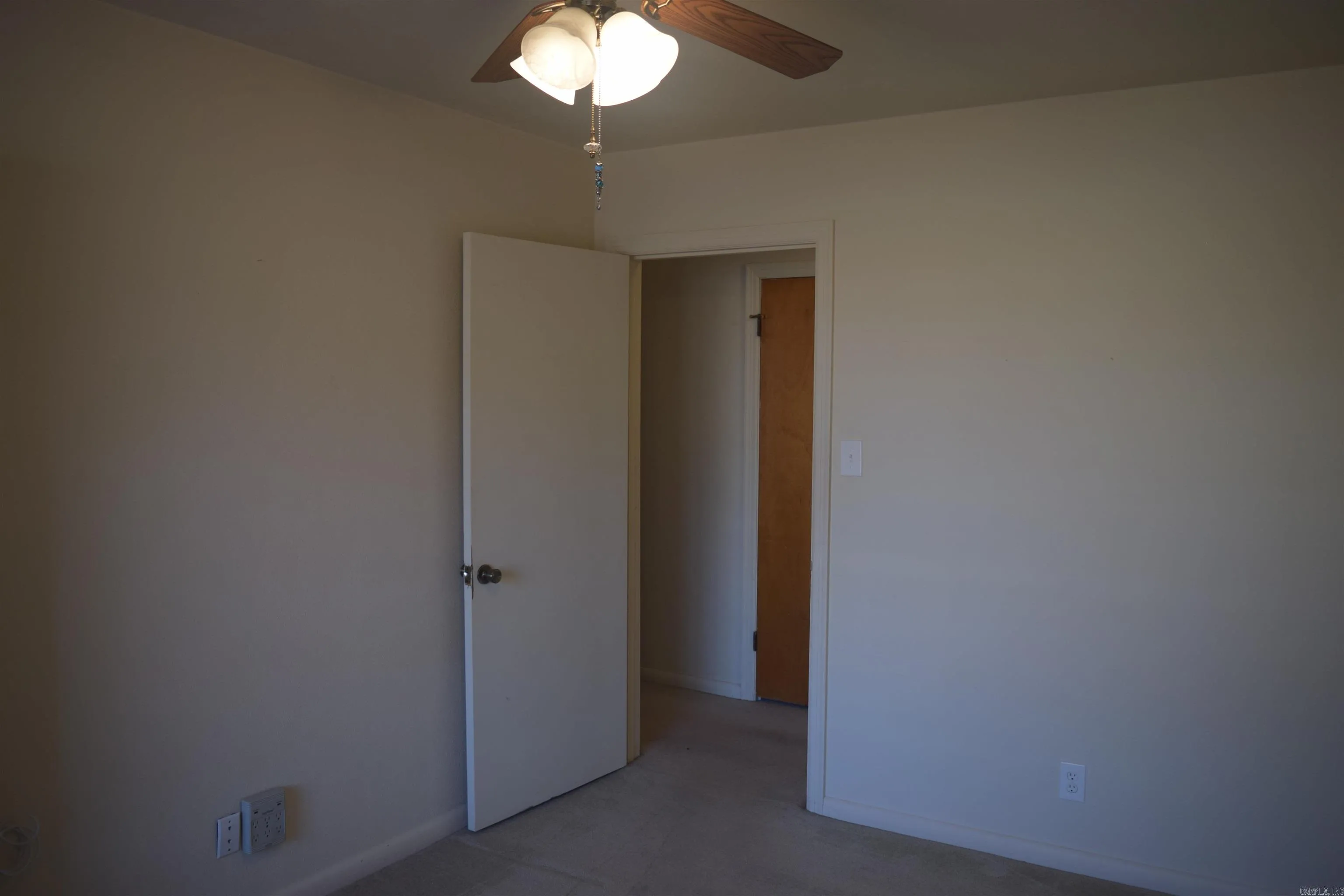 Property at 609  Braden - Image 13