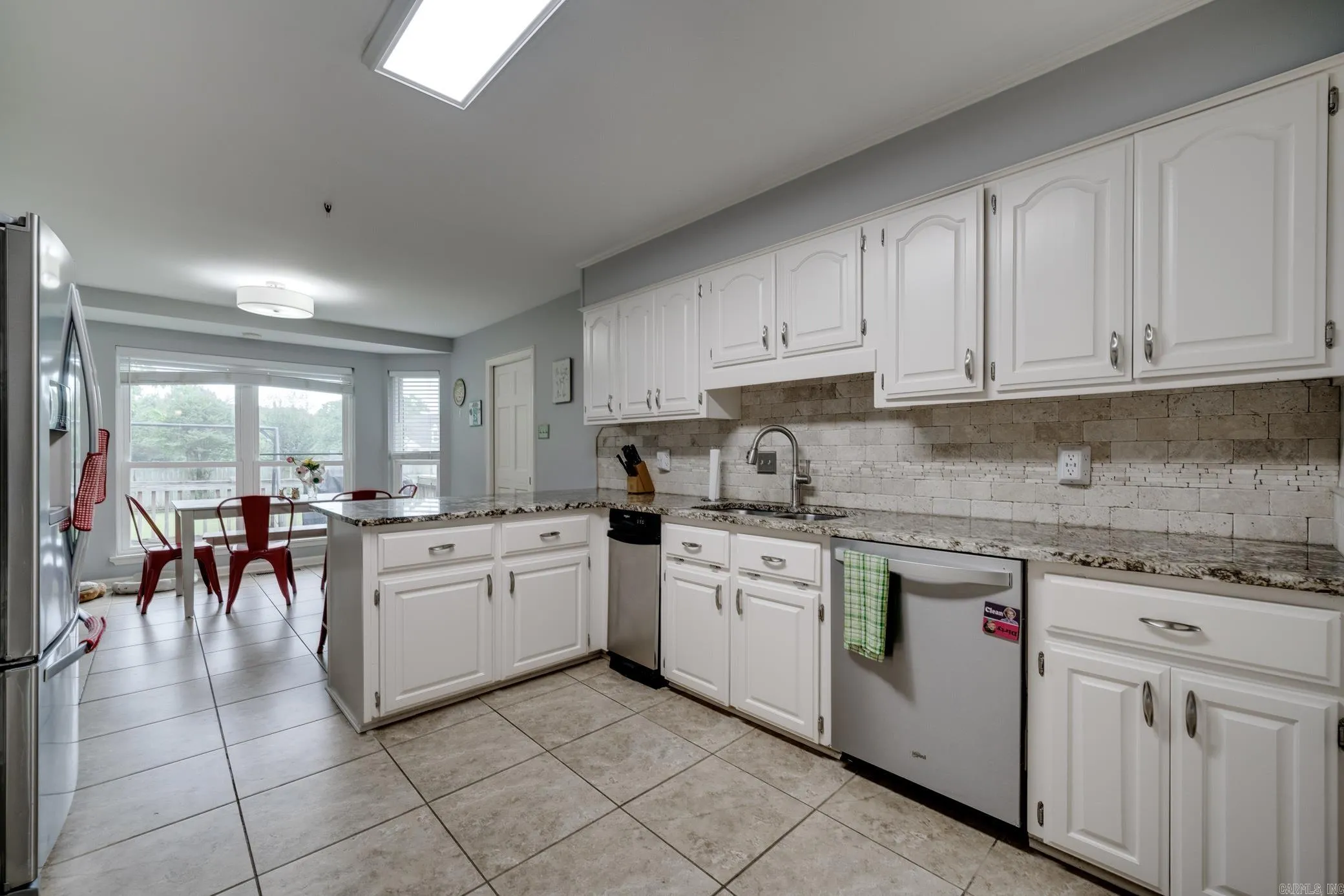 Property at 1202  Dogwood - Image 10