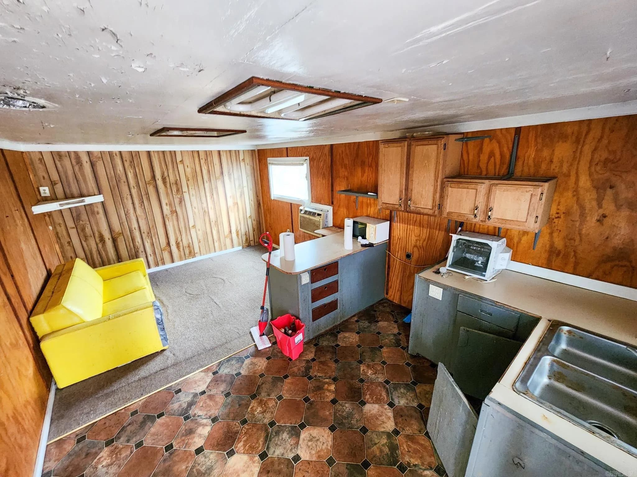 Property at 868  River bend - Image 20