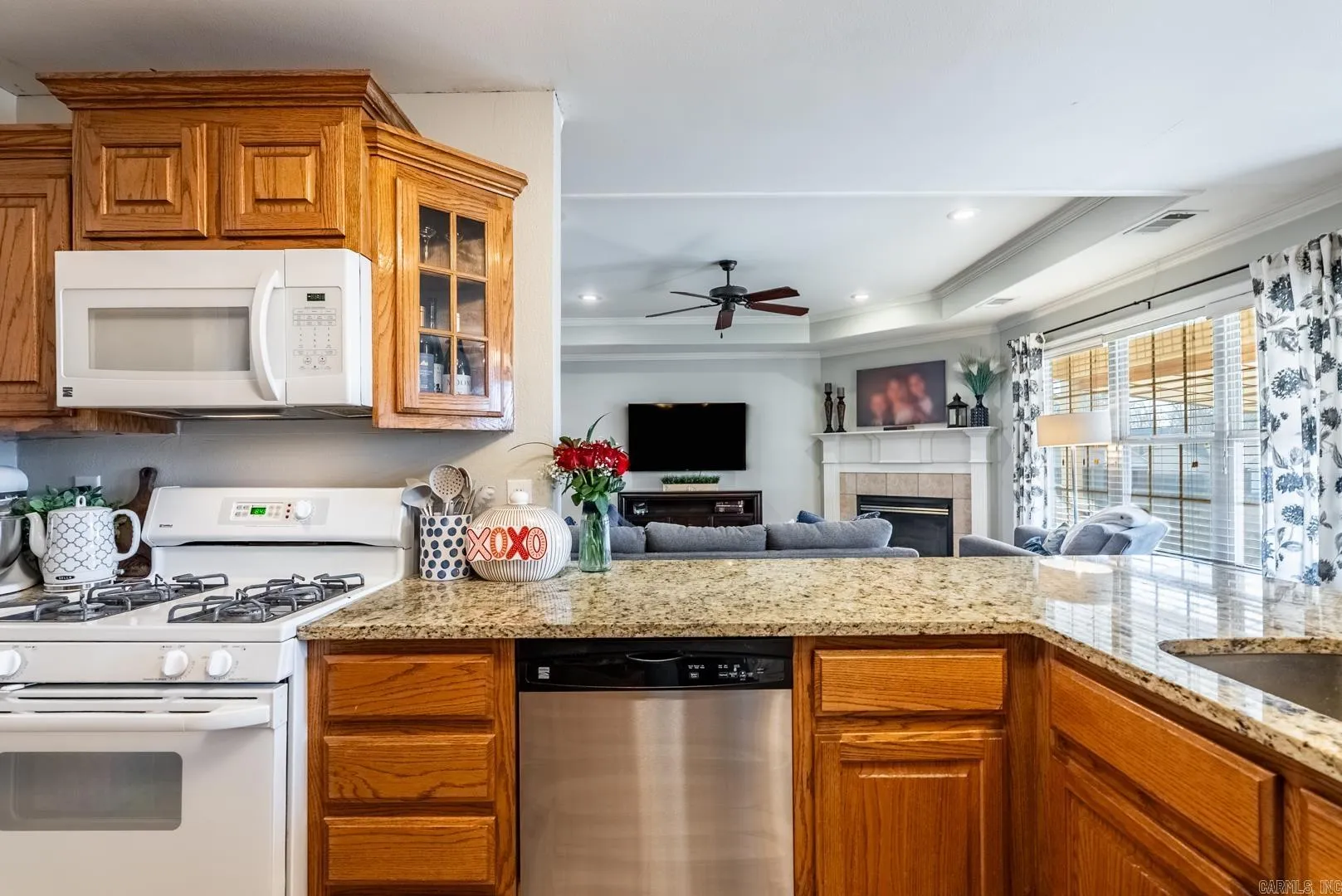 Property at 815  Elkhart - Image 11