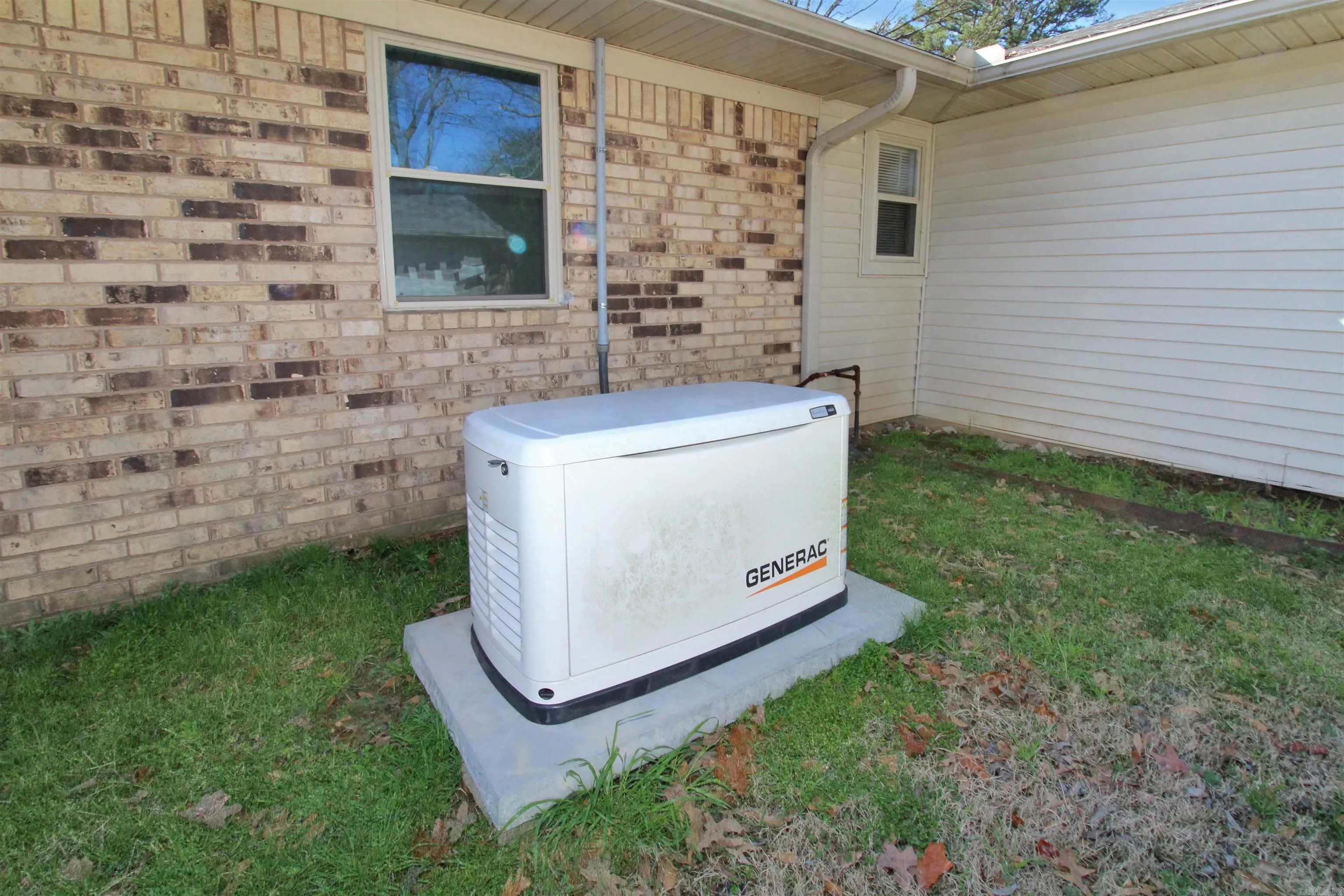Property at 1302 W Seventh - Image 14