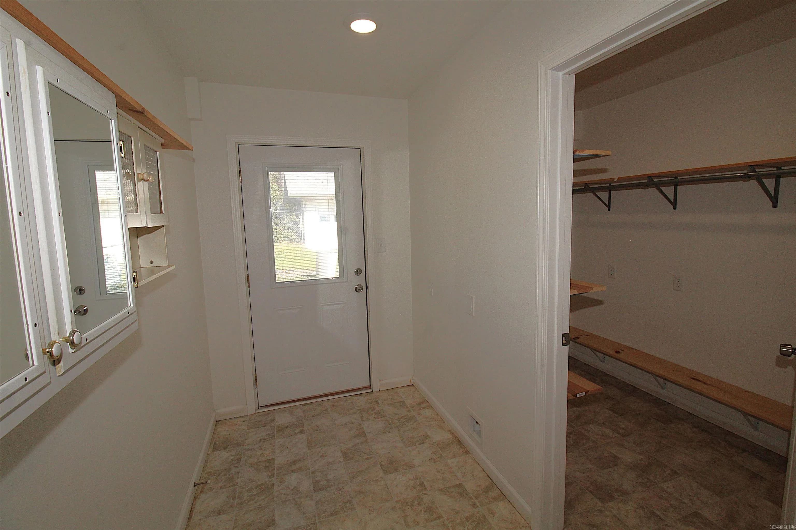 Property at 1302 W Seventh - Image 20