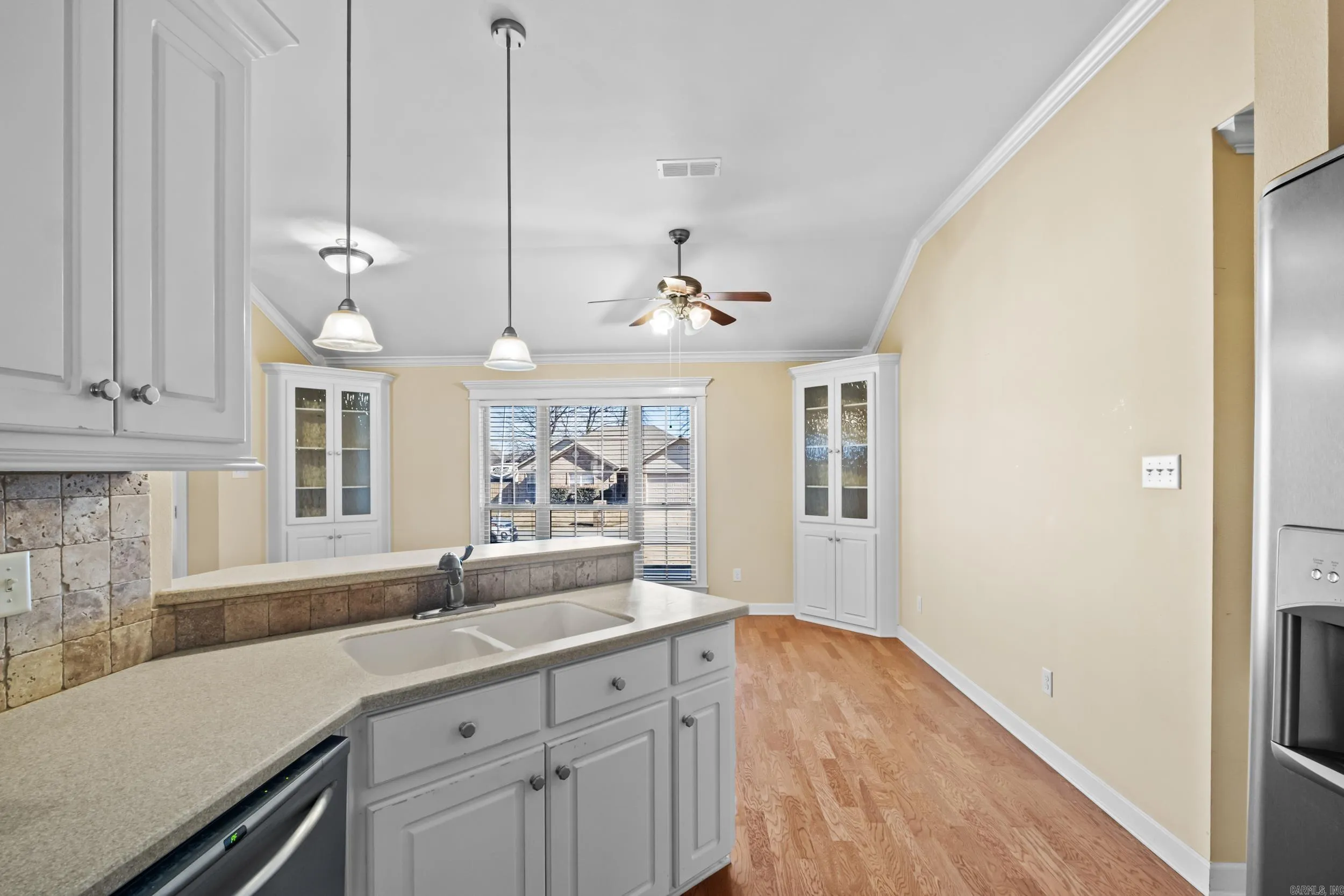 Property at 16  Sagebrush - Image 15