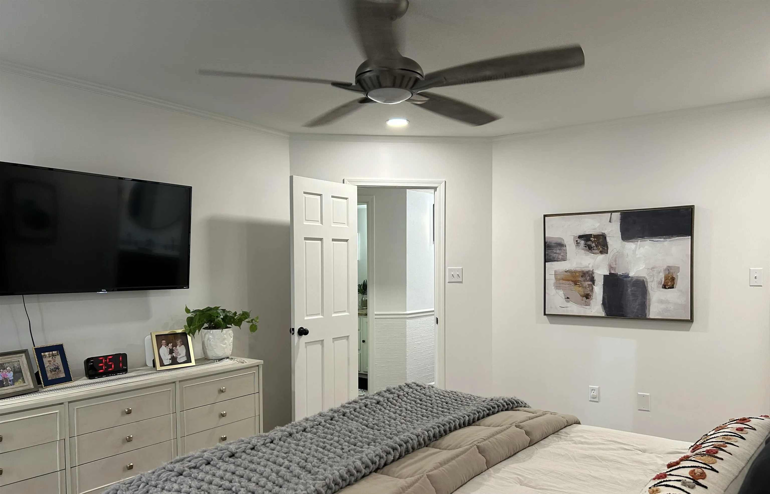 Property at 1000 E Lakeshore - Image 19
