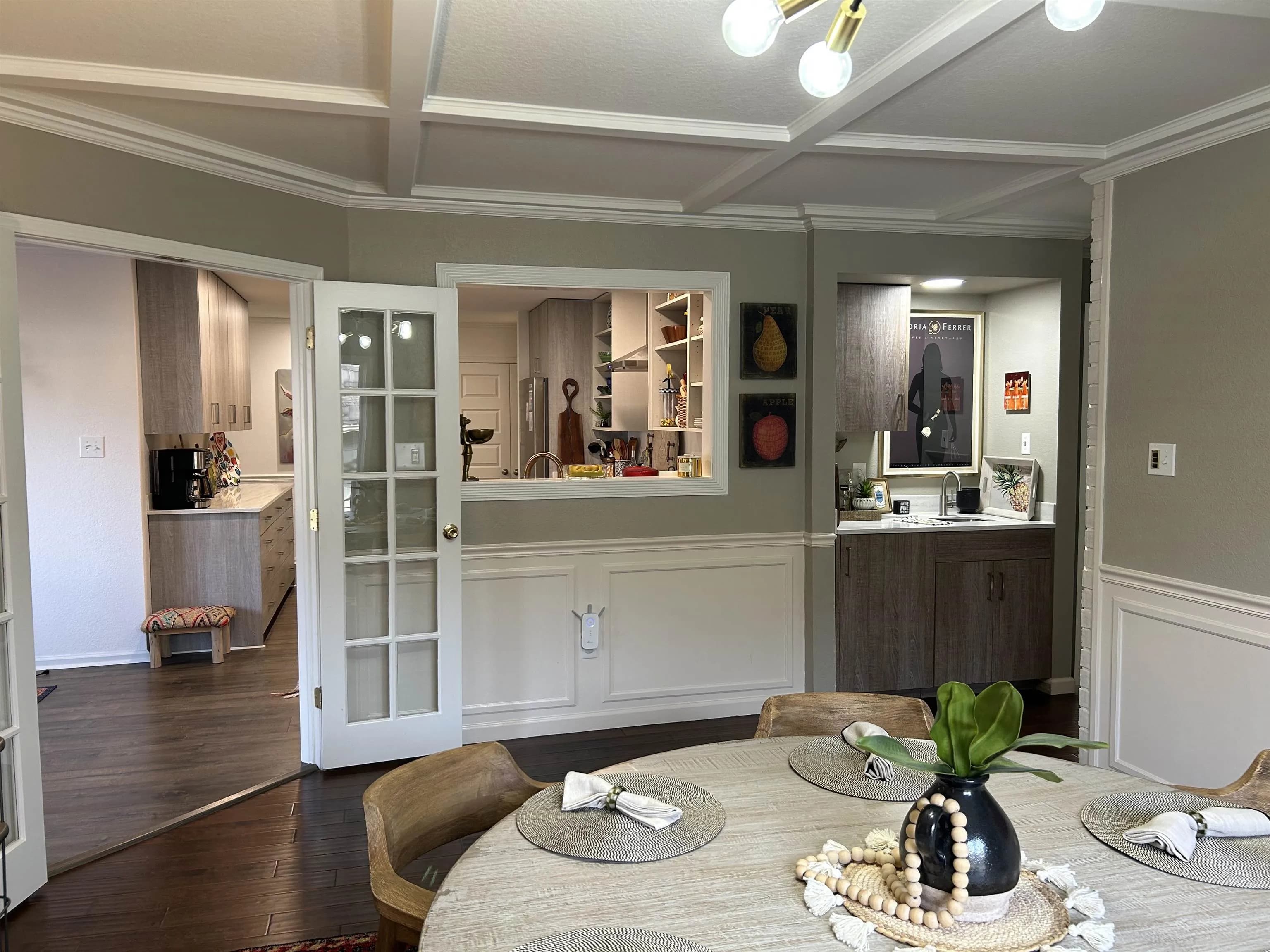 Property at 1000 E Lakeshore - Image 13