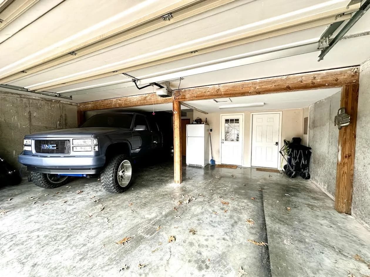 Property at 2609  Minx - Image 31