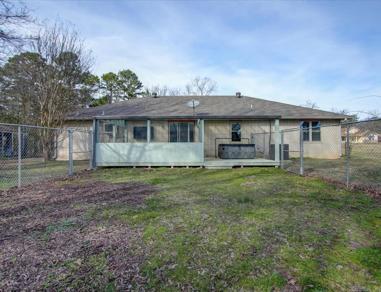 Property at 2212  Missouri - Image 33
