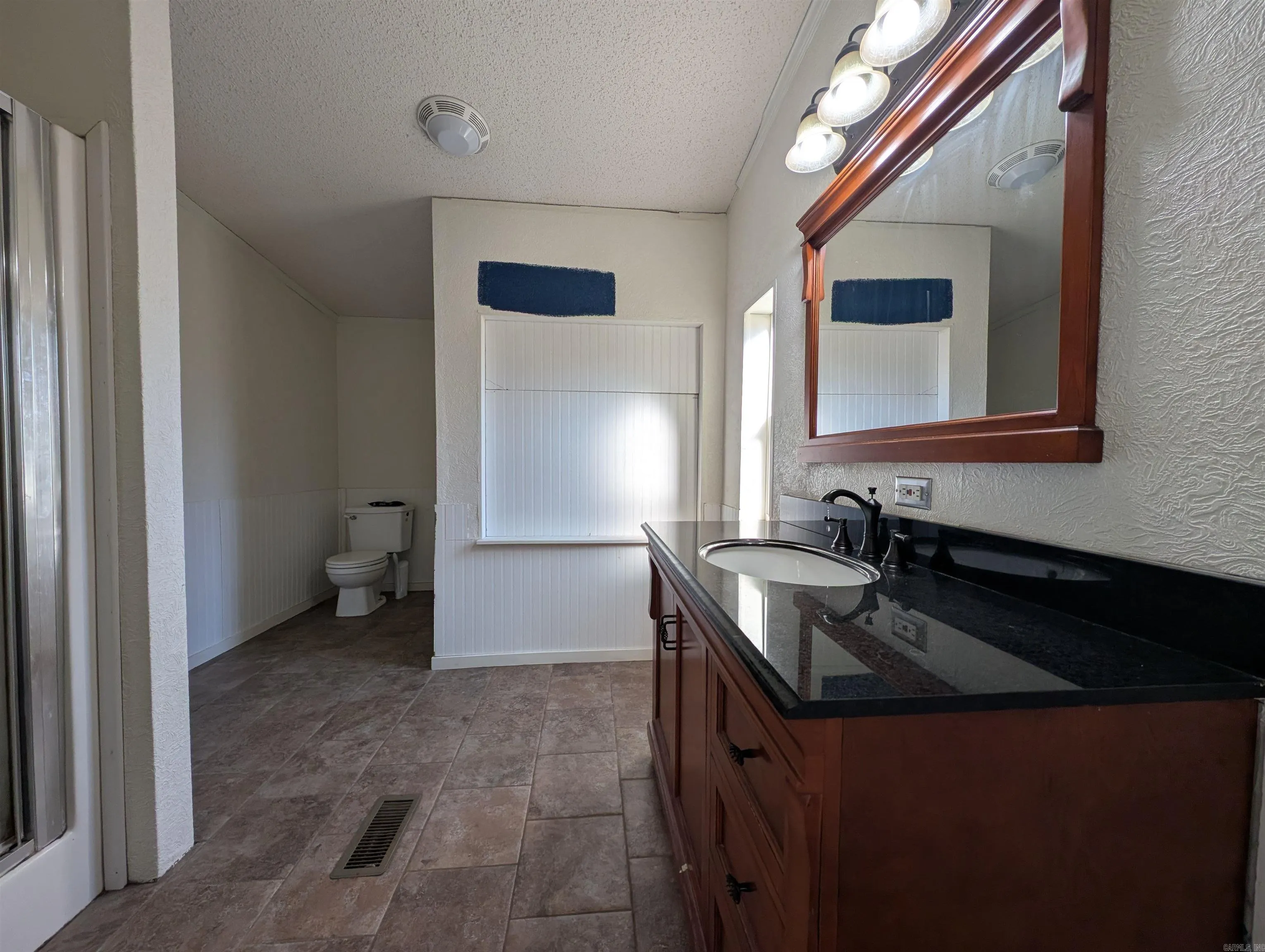 Property at 10121  River trail - Image 14
