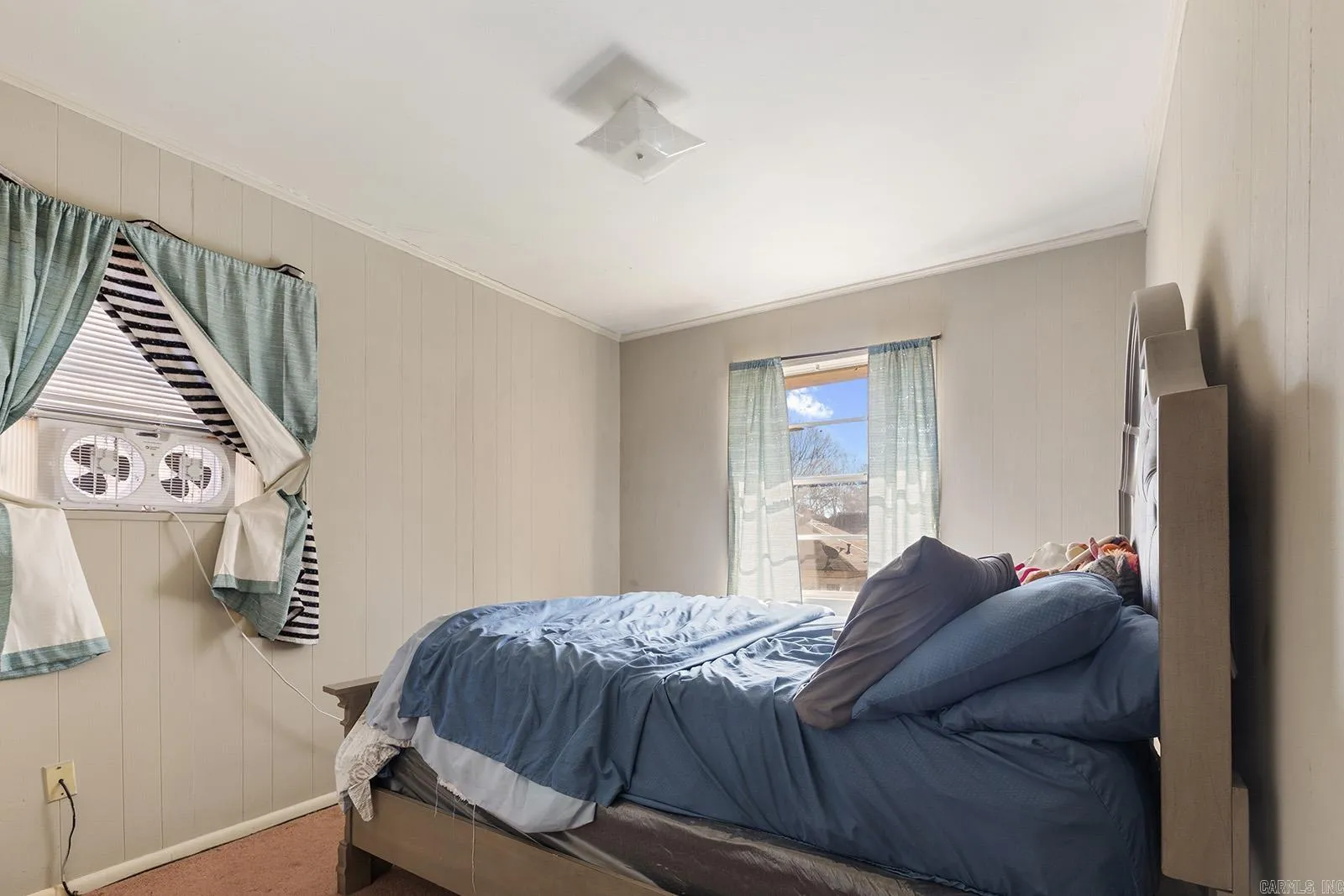 Property at 318 E Purdon - Image 26