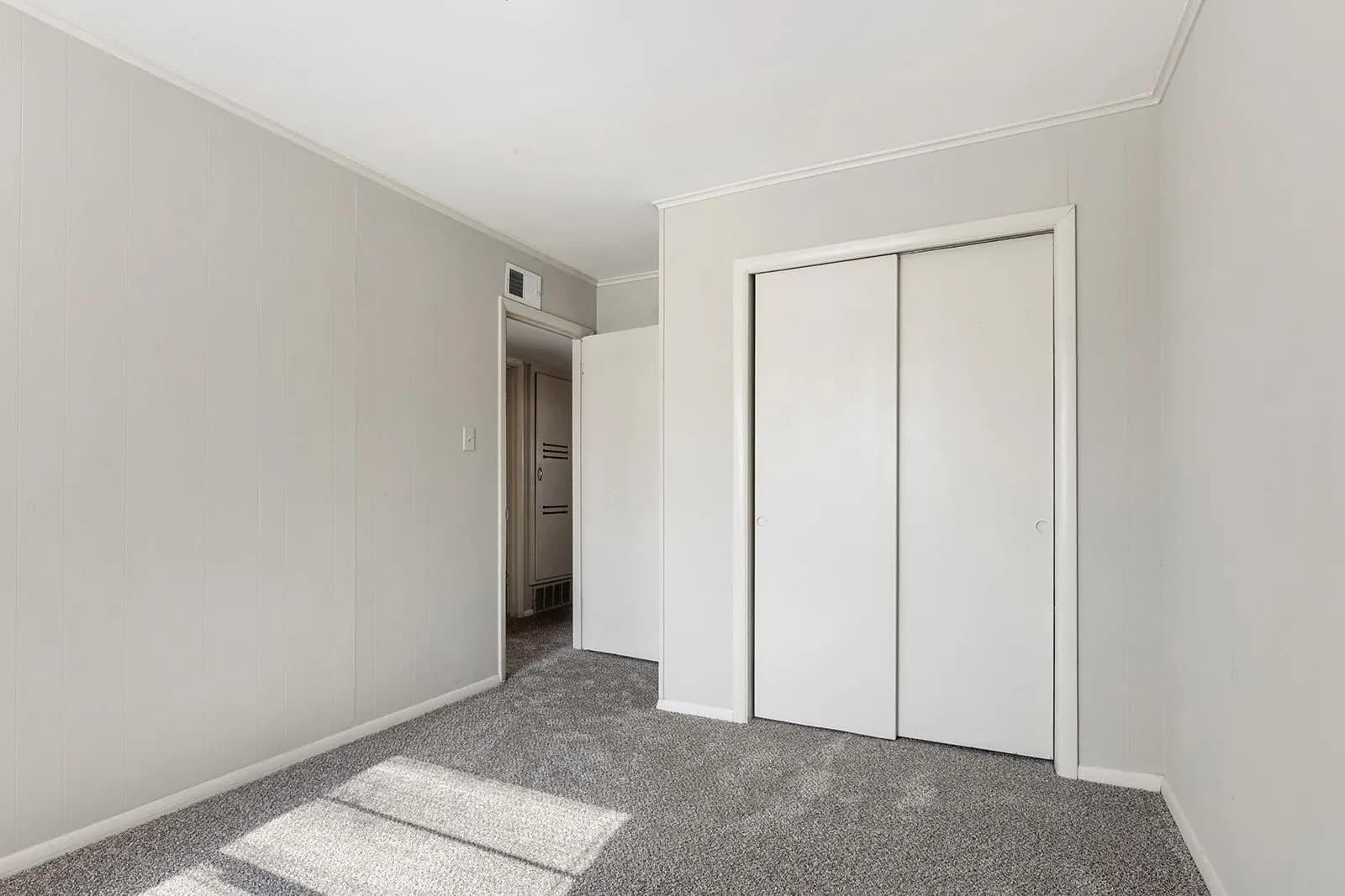 Property at 318 E Purdon - Image 11