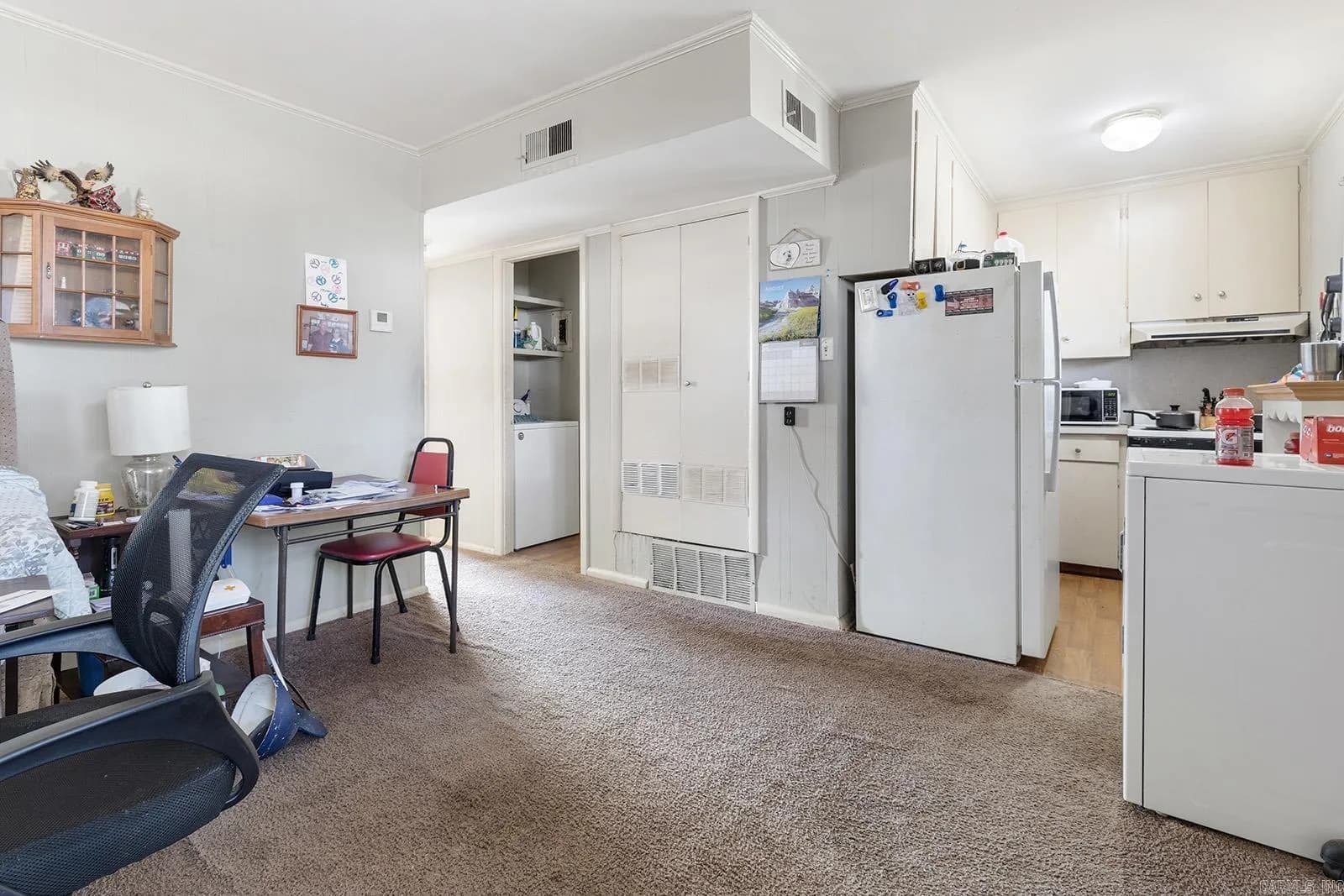 Property at 318 E Purdon - Image 17