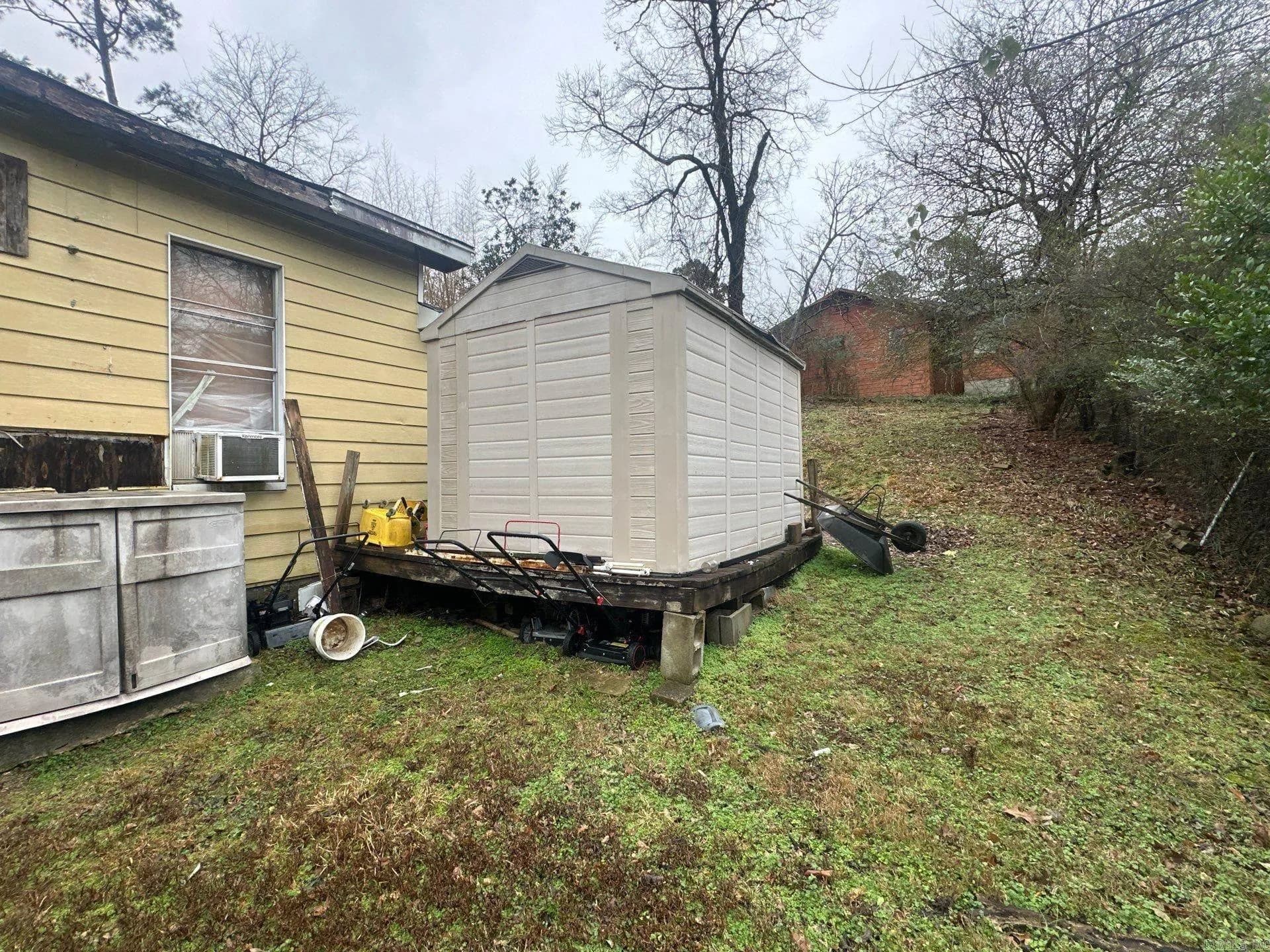Property at 508  Bower - Image 15