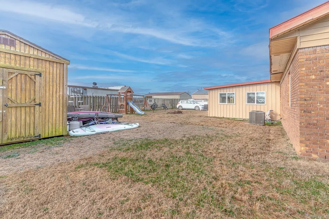 Property at 814 E 8th - Image 29