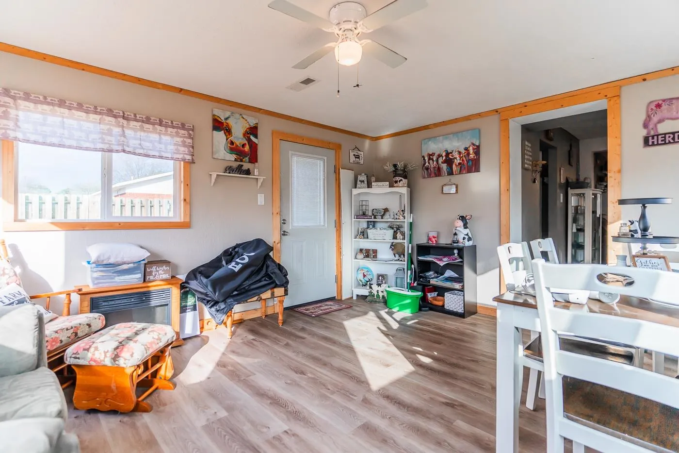 Property at 814 E 8th - Image 15