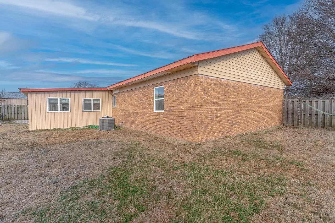 Property at 814 E 8th - Image 26