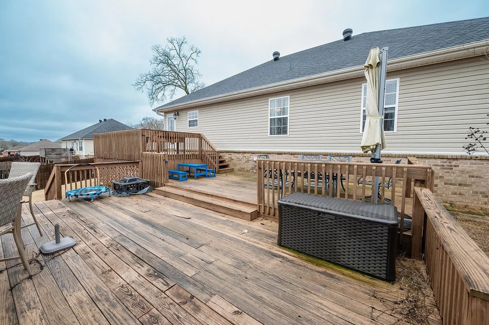 Property at 70  Alma dr - Image 25