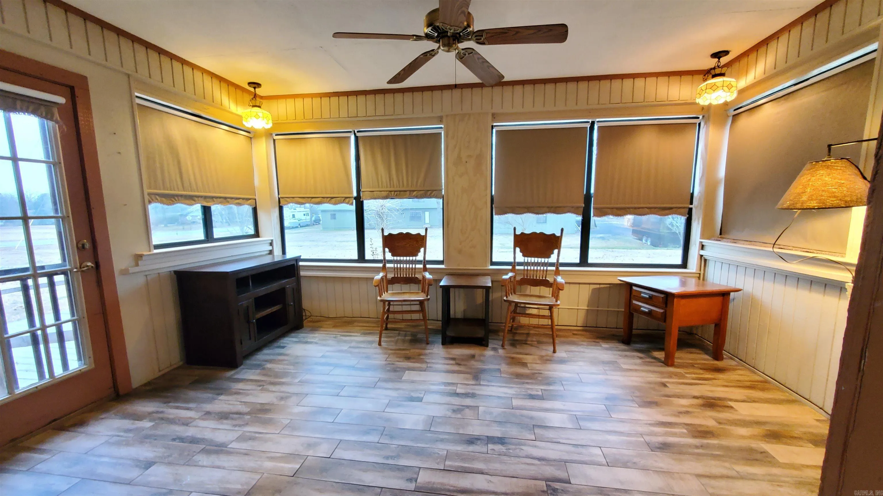 Property at 101  Hickory - Image 15