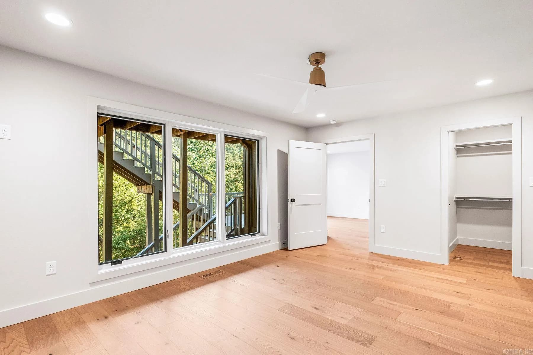 Property at 26  Kingston - Image 43