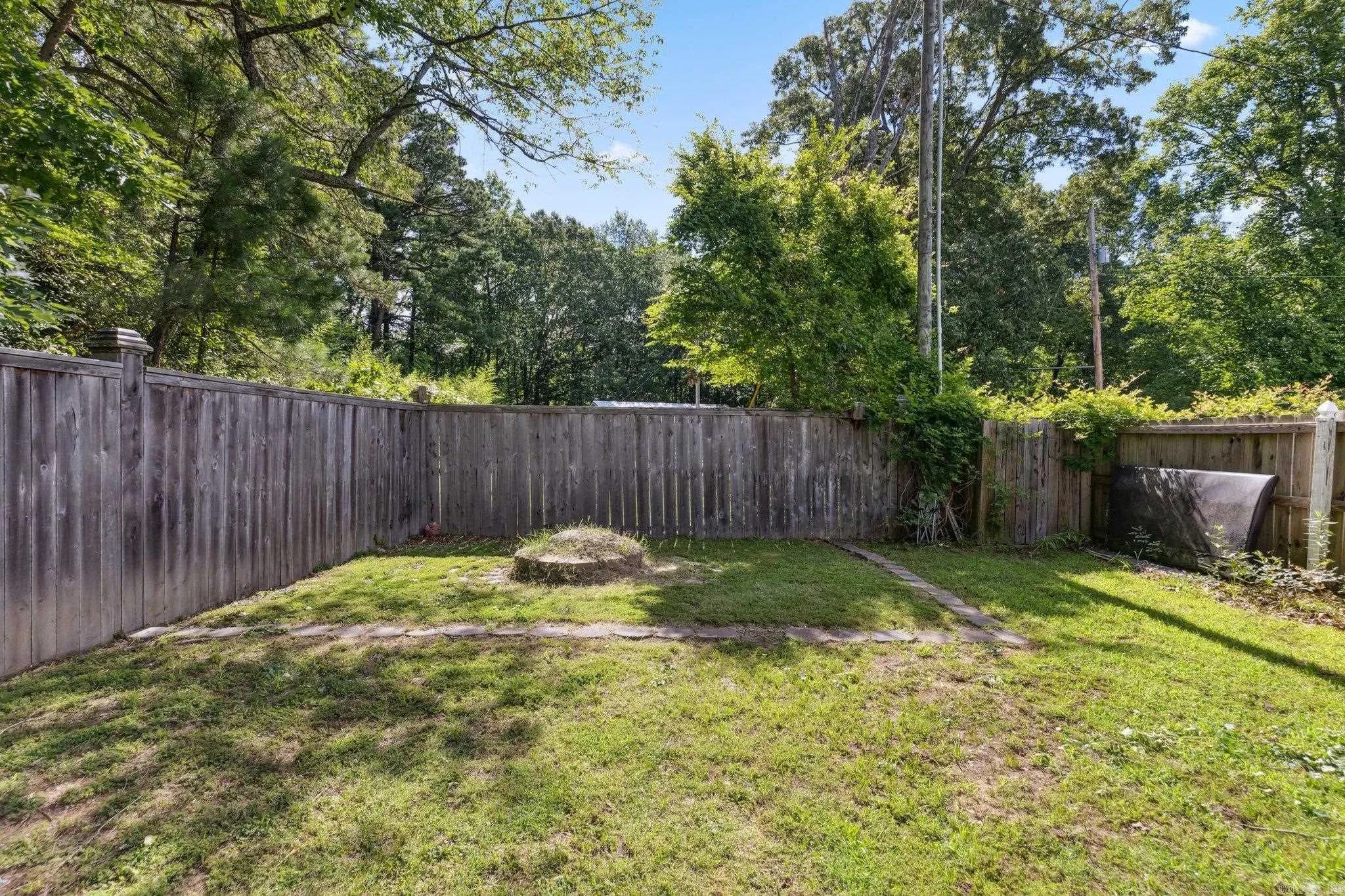 Property at 109  Little - Image 38