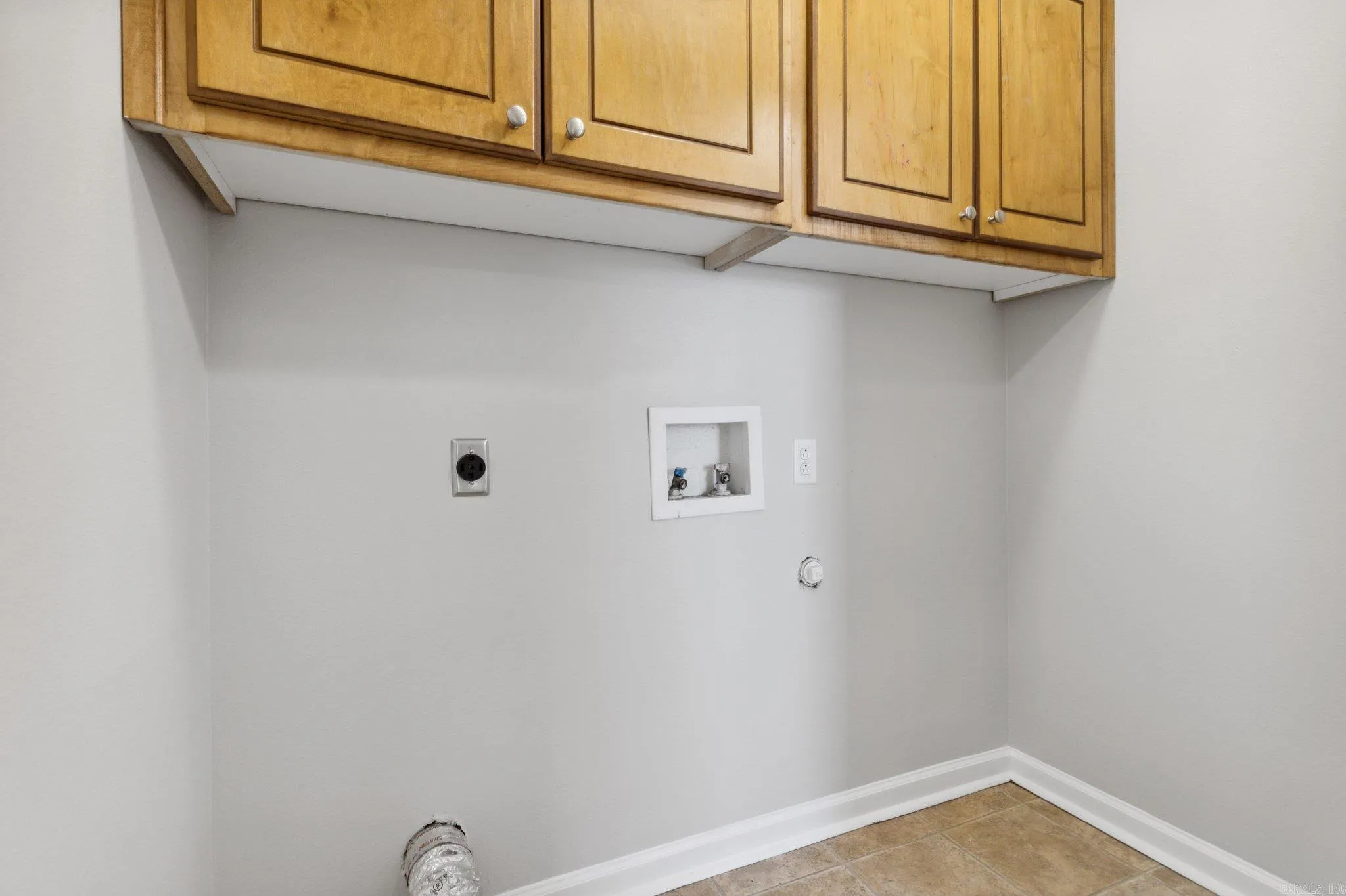 Property at 109  Little - Image 23