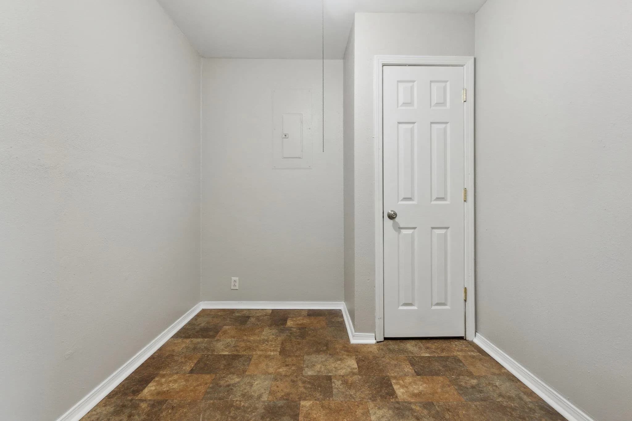 Property at 109  Little - Image 14