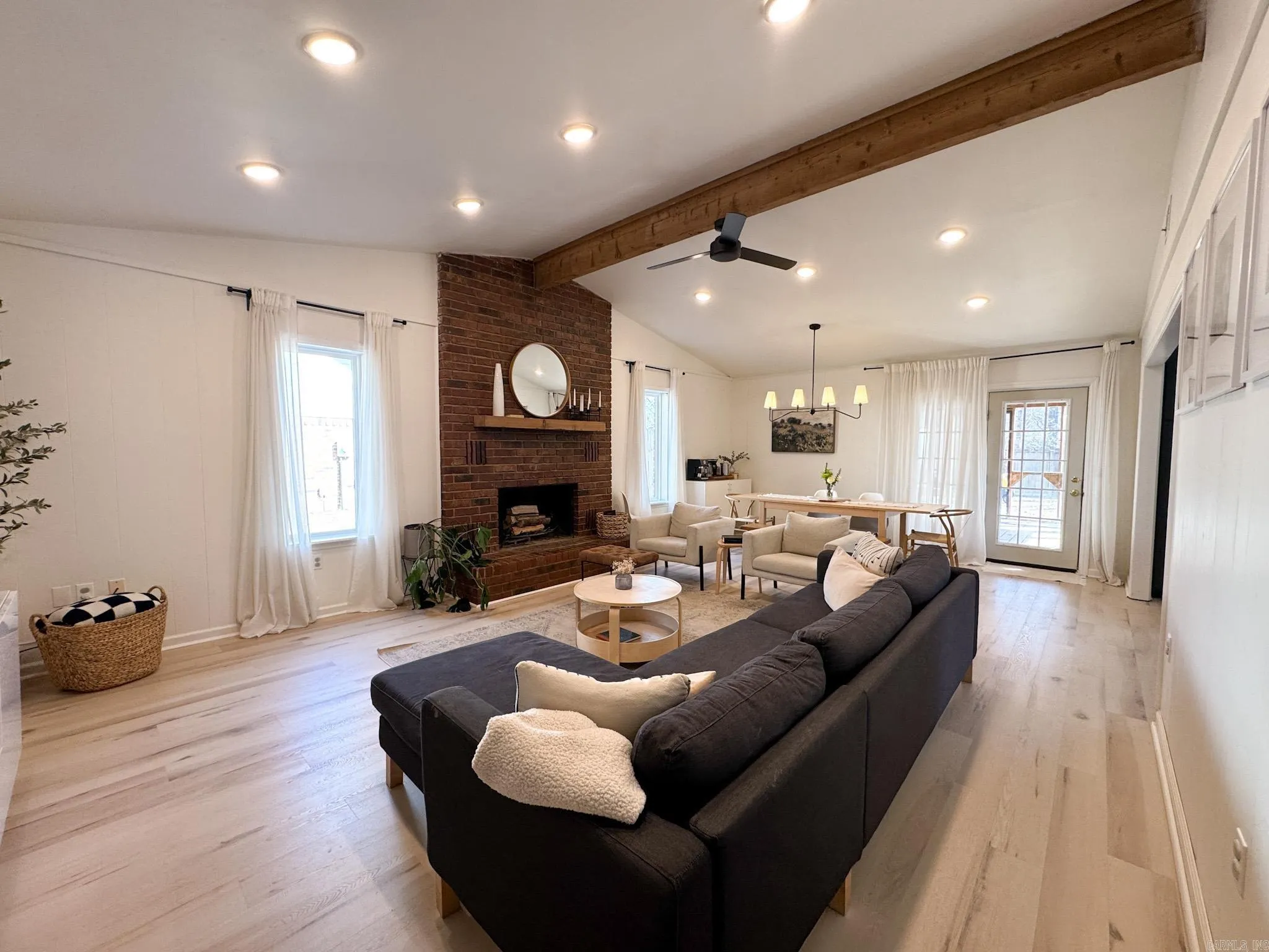 Property at 14  Ironwood - Image 5