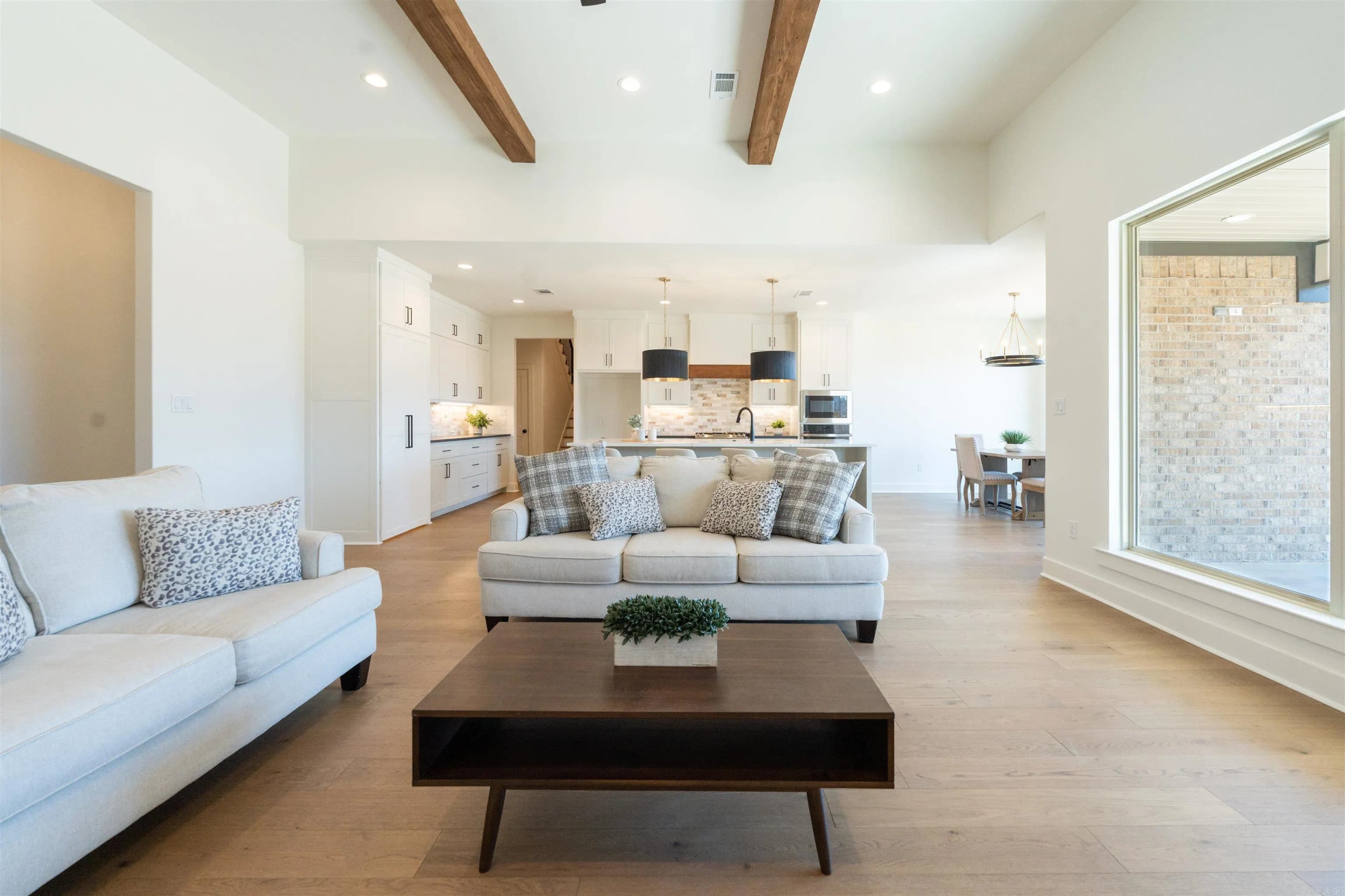 Property at 114  Timberland - Image 4
