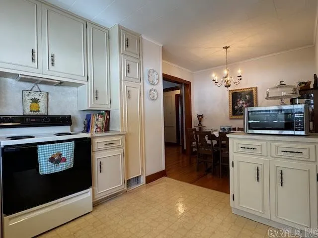 Property at 1704  Mansker - Image 14