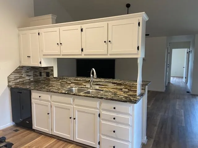 Property at 2  Woodlore - Image 14