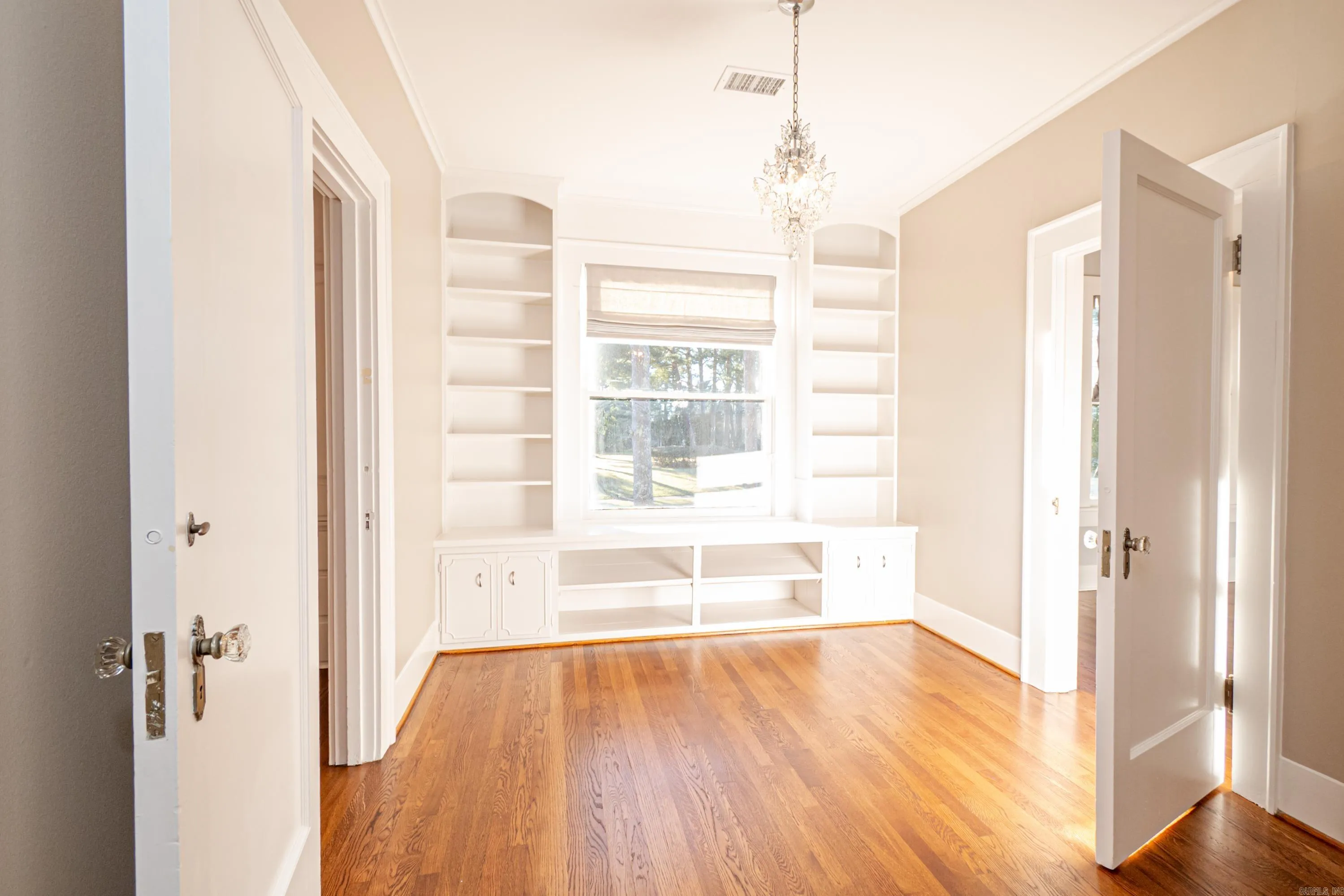Property at 1627 N Madison - Image 18