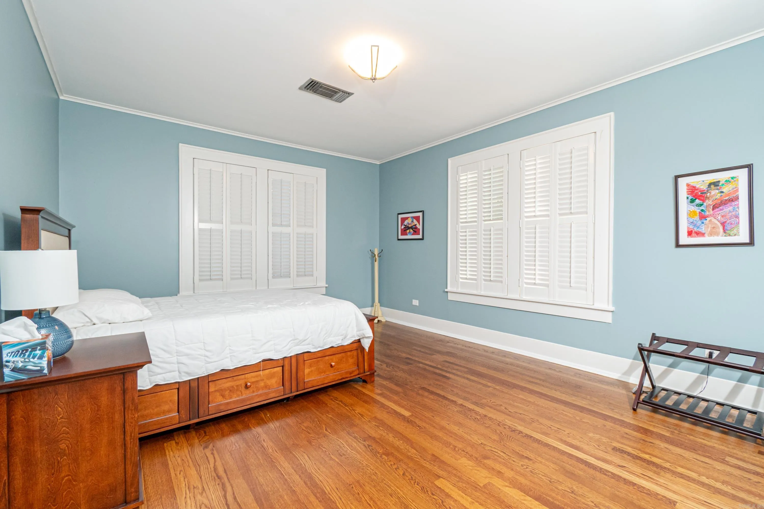 Property at 1627 N Madison - Image 33
