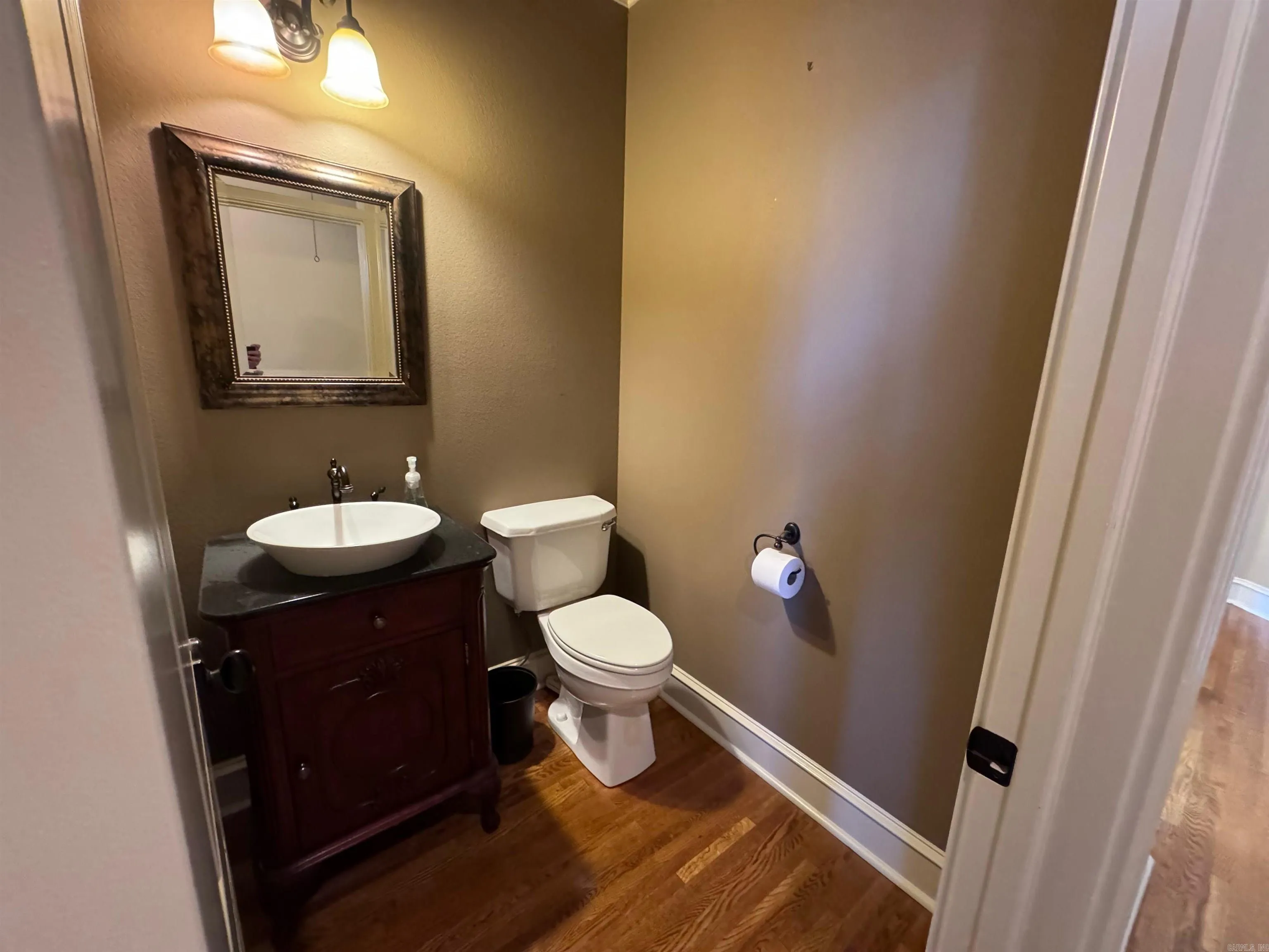 Property at 1917 N Tyler - Image 41
