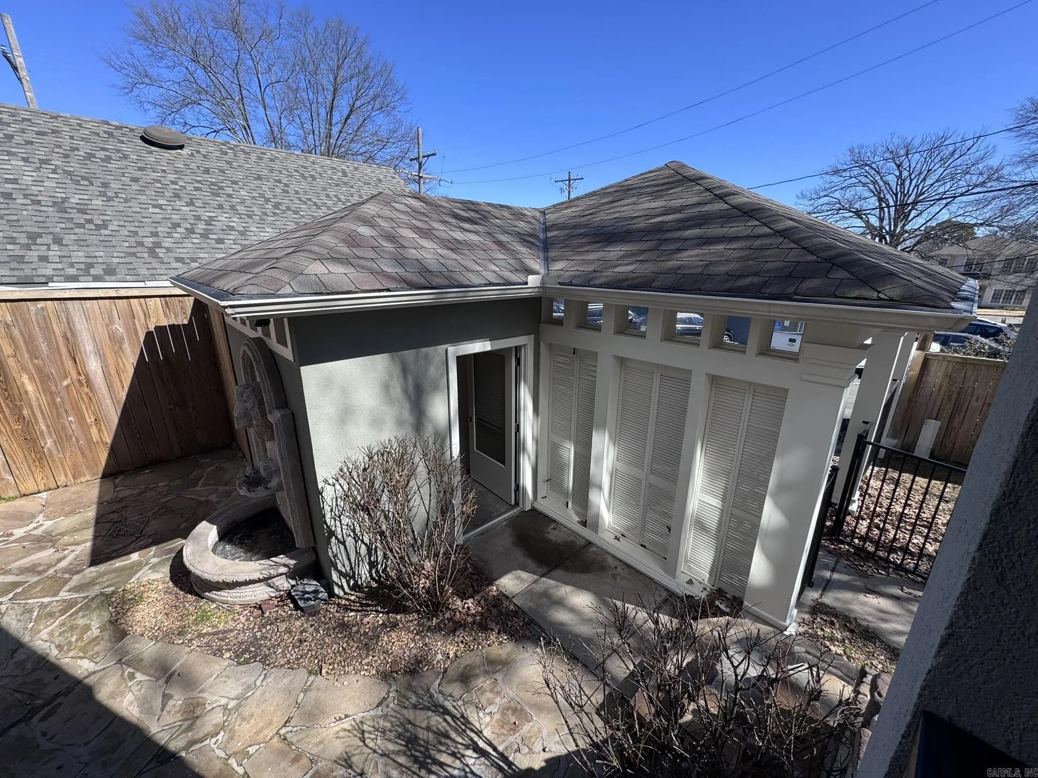 Property at 1917 N Tyler - Image 44