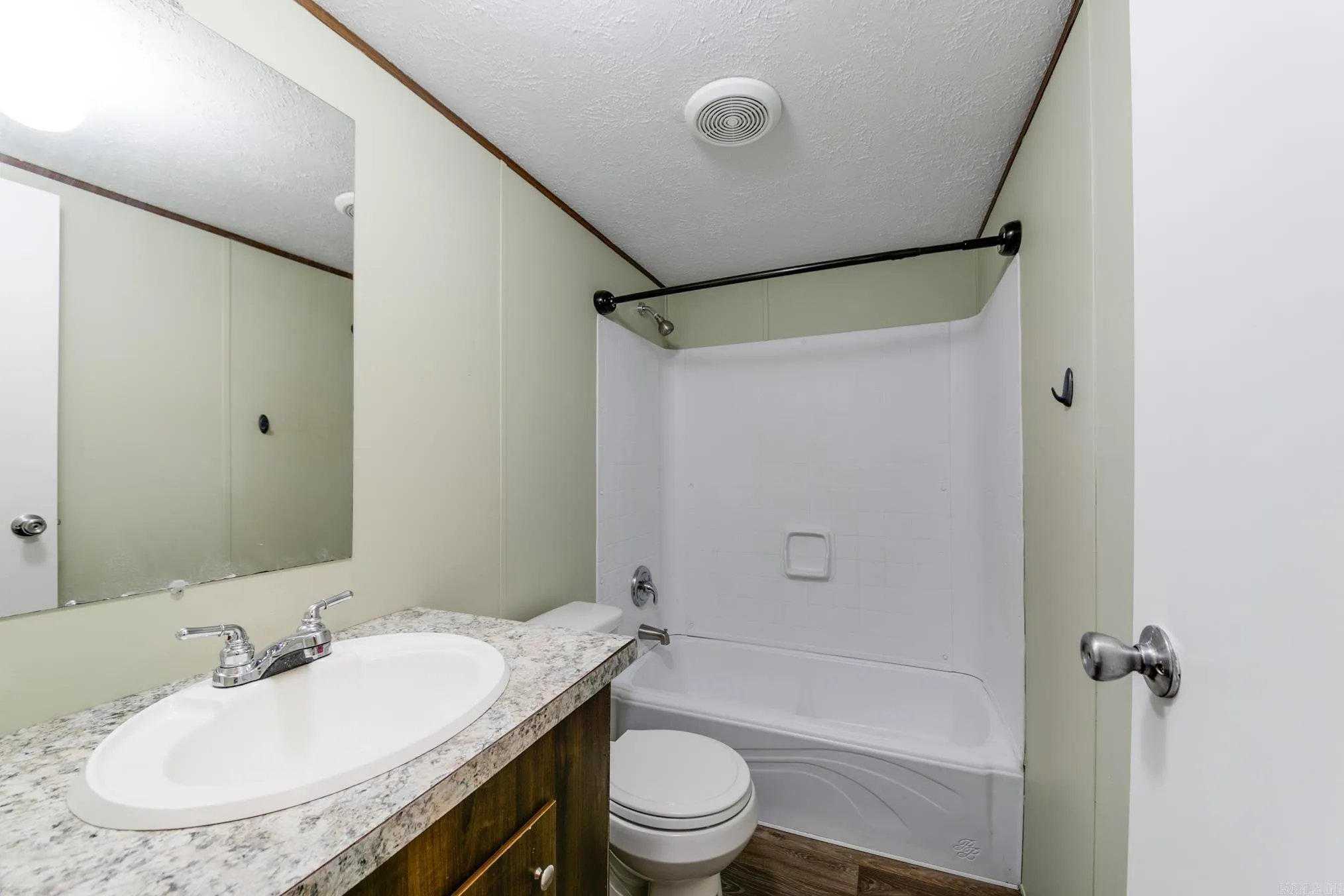 Property at 1345  Mccollum - Image 15
