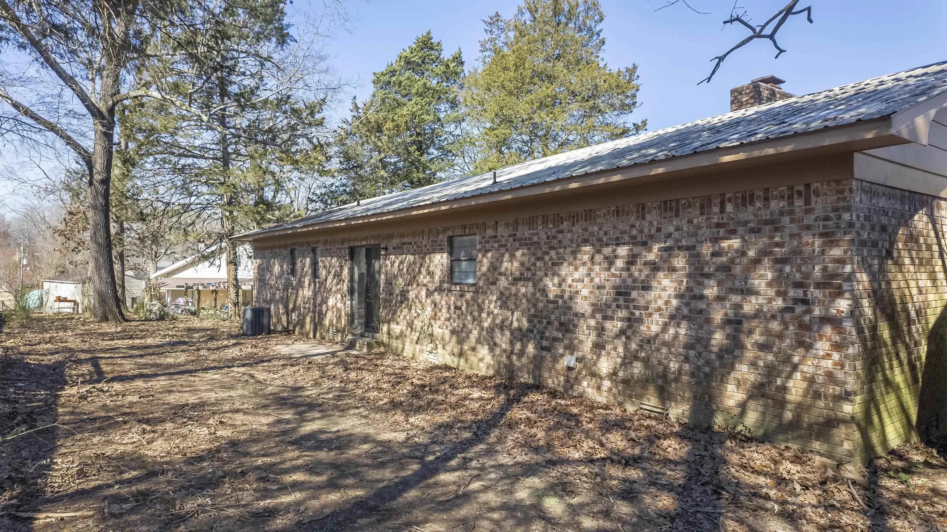 Property at 1470 E Dogwood - Image 2