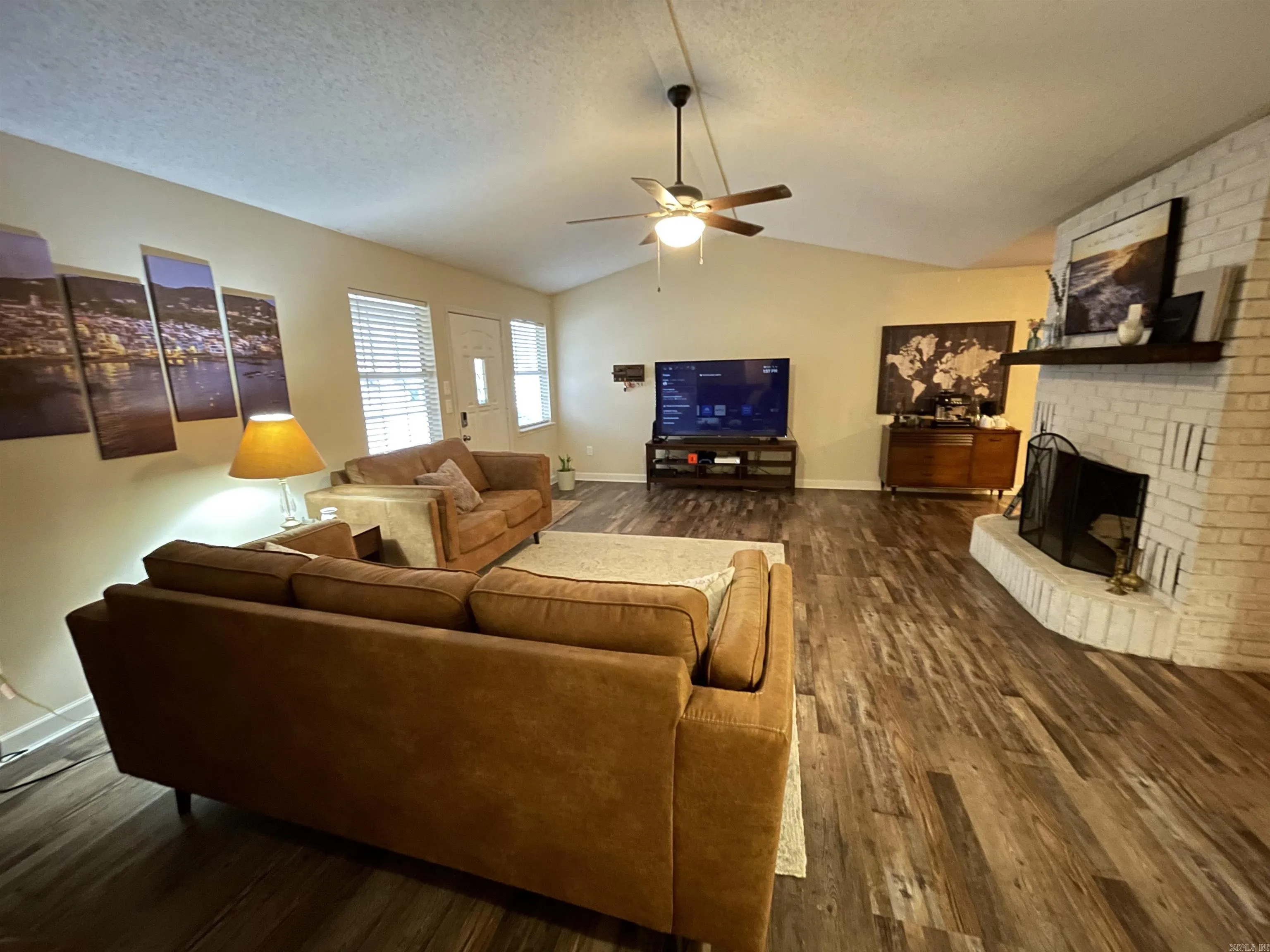 Property at 109  Joy - Image 4