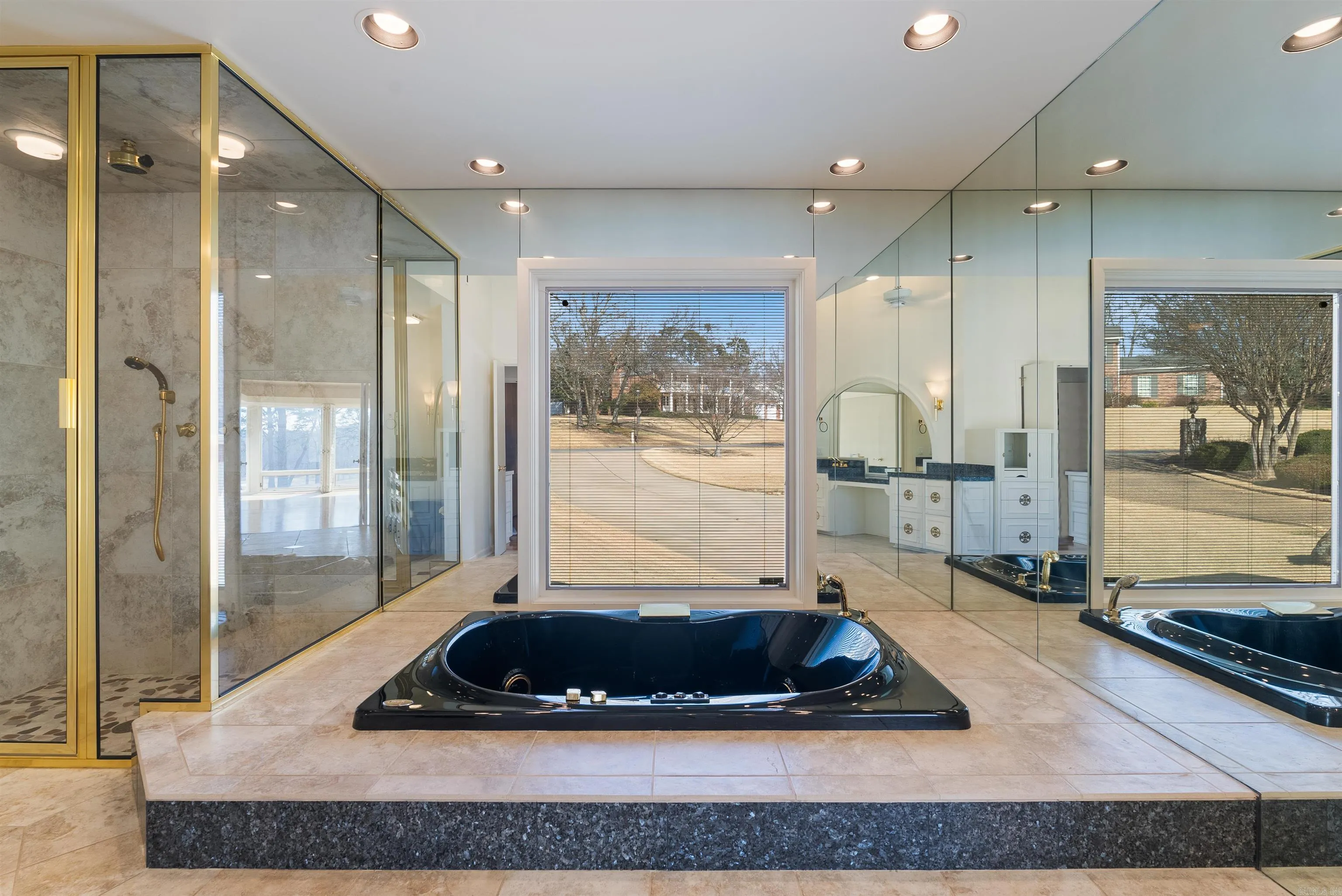 Property at 12015  Fairway - Image 29