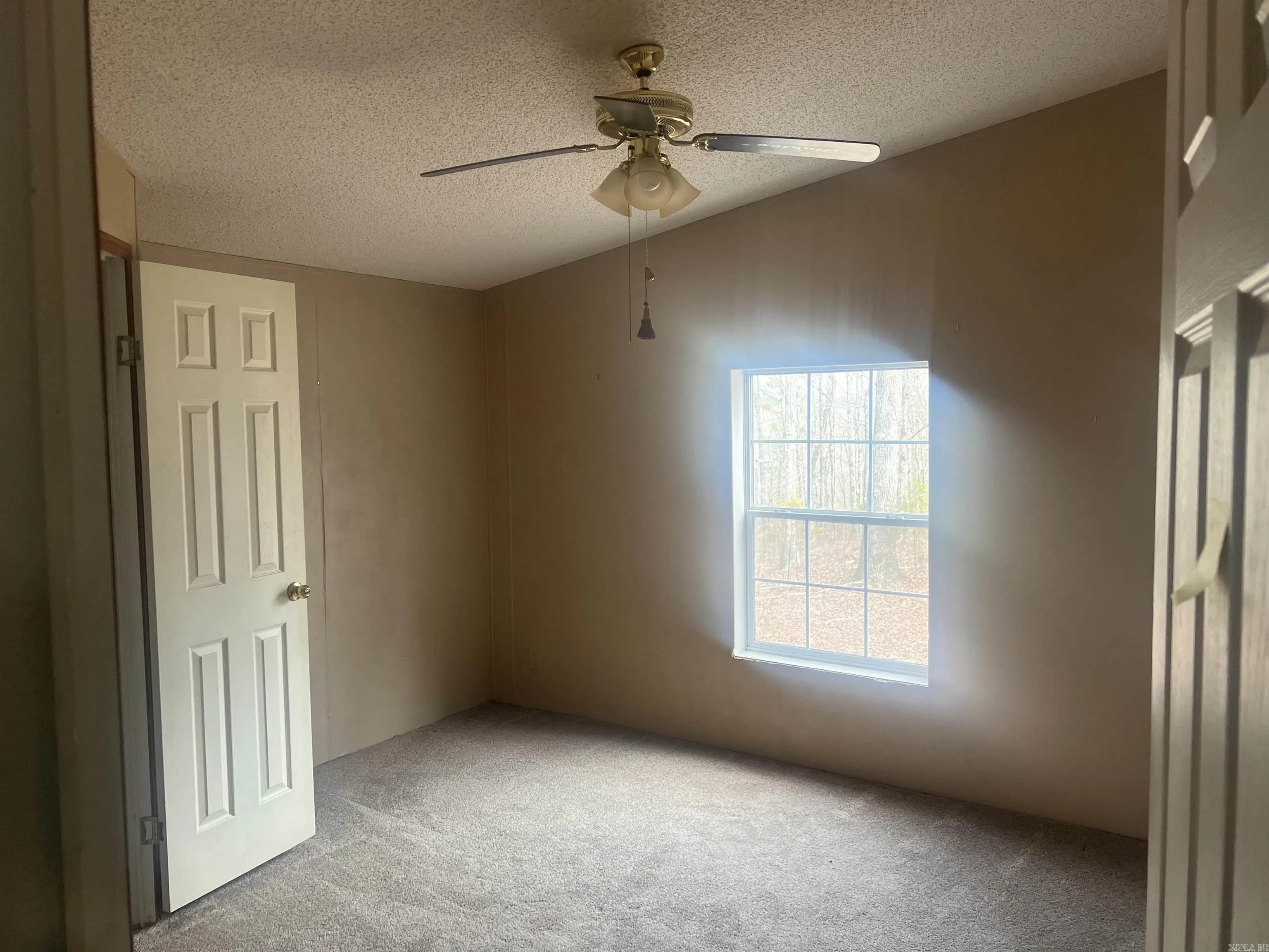 Property at 114  Trailwood ct - Image 19