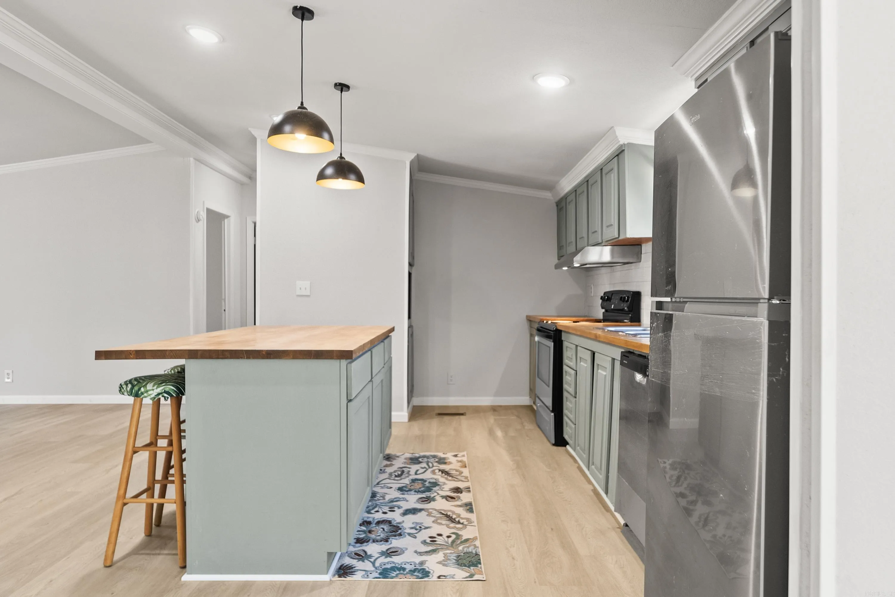 Property at 722  Military cutoff - Image 8