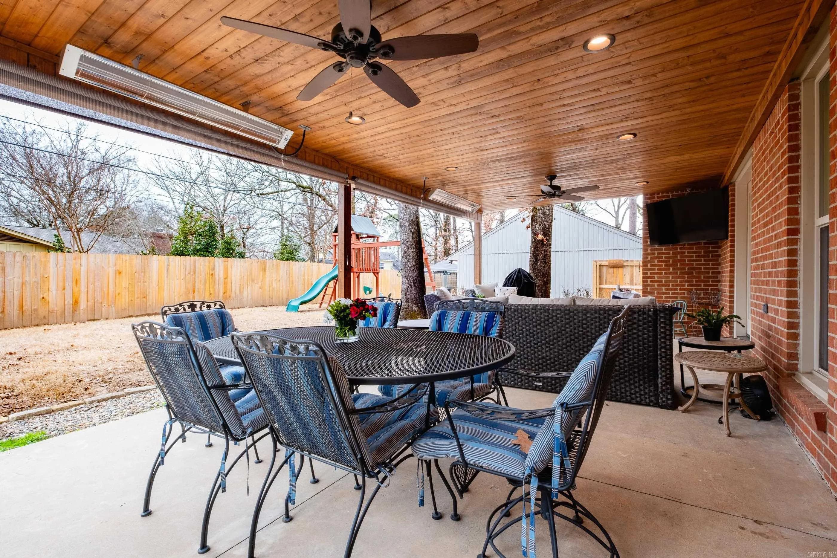 Property at 12  Wingfield - Image 36