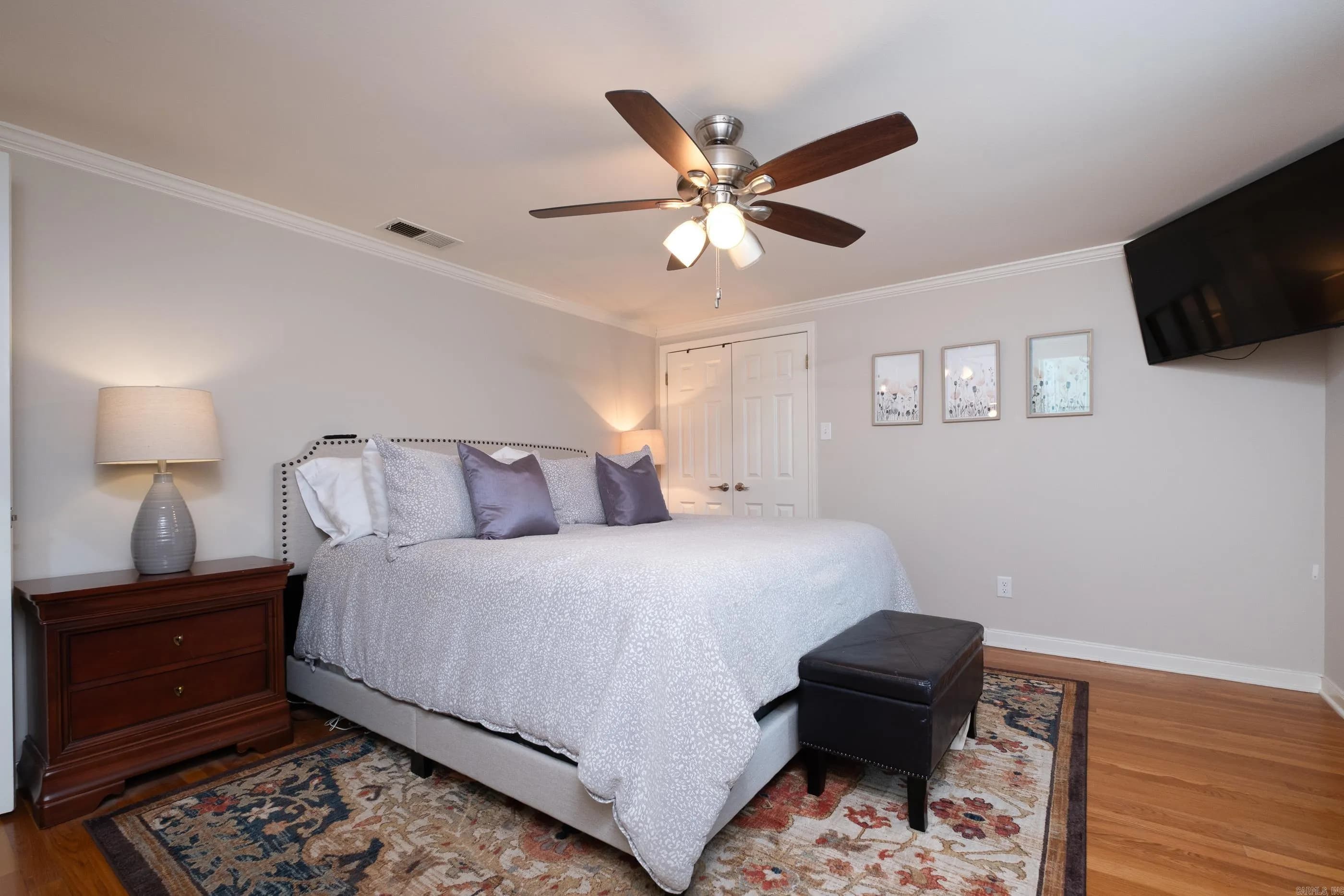 Property at 12  Wingfield - Image 24