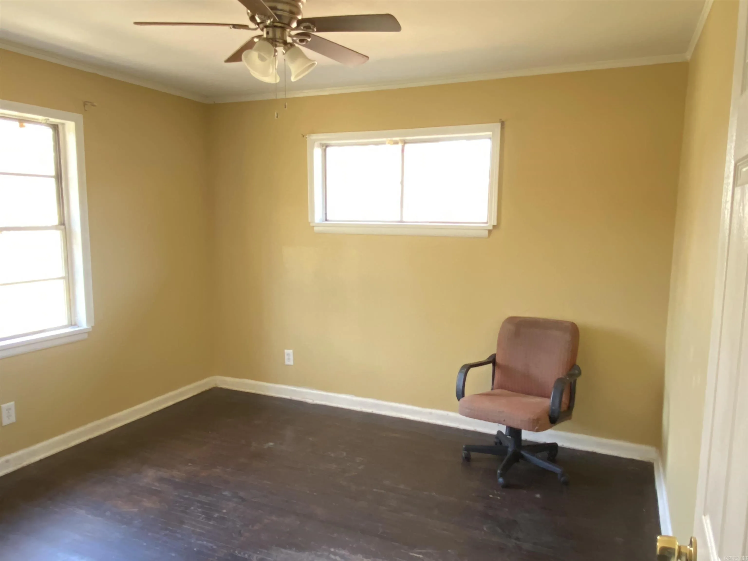 Property at 1508 S Grant - Image 13
