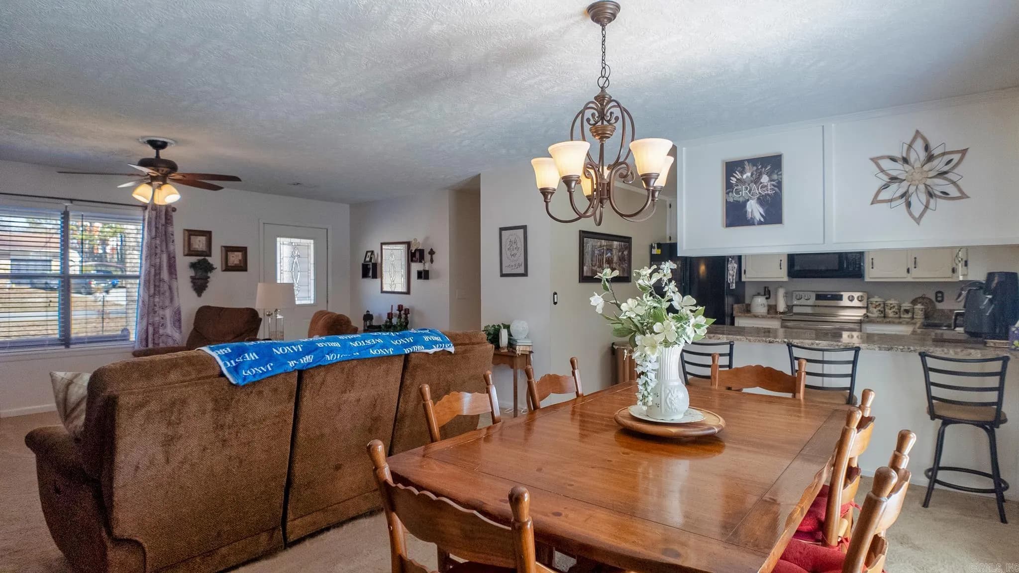 Property at 6  Ponderosa - Image 11