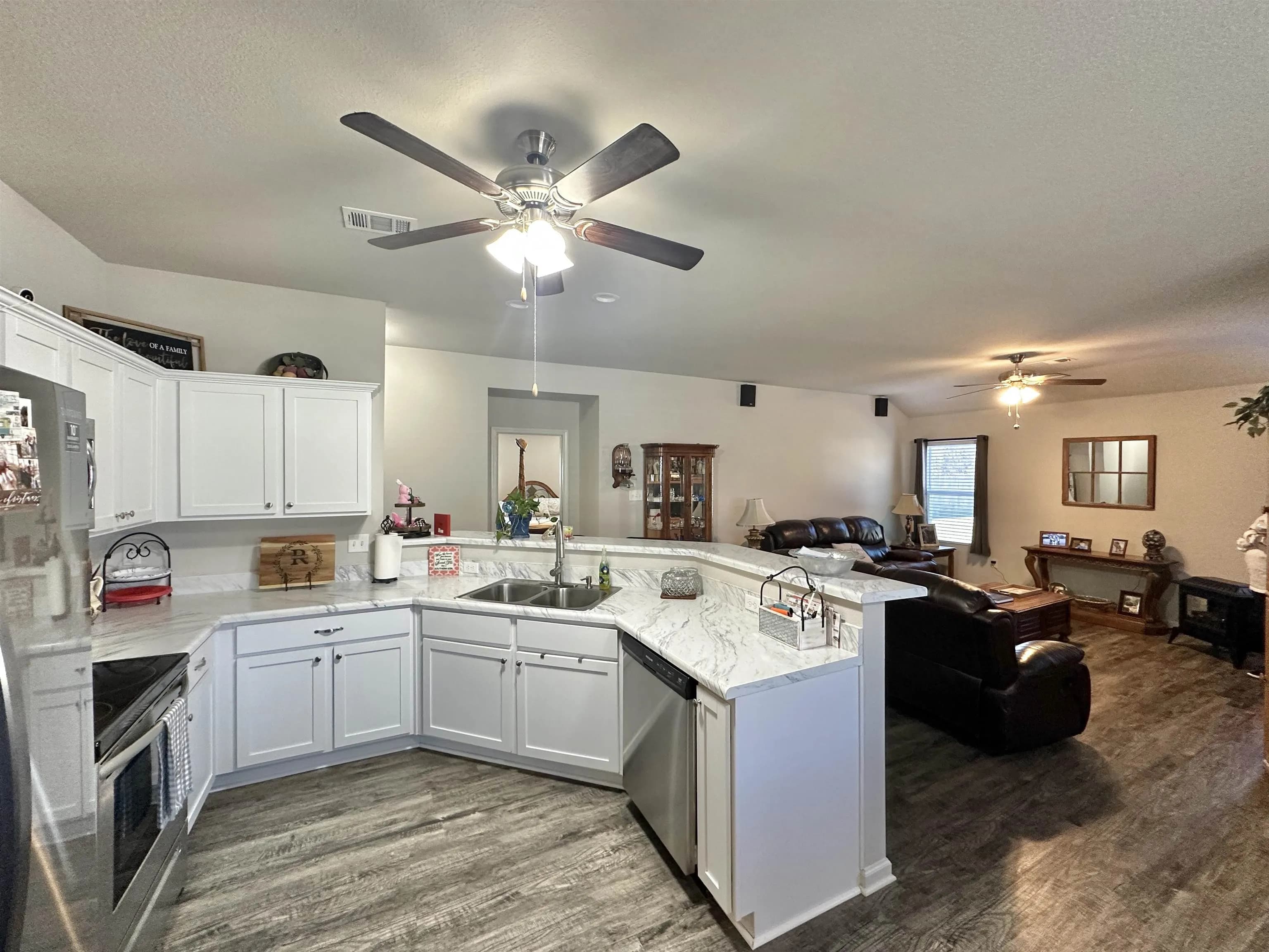 Property at 232  Cole - Image 5