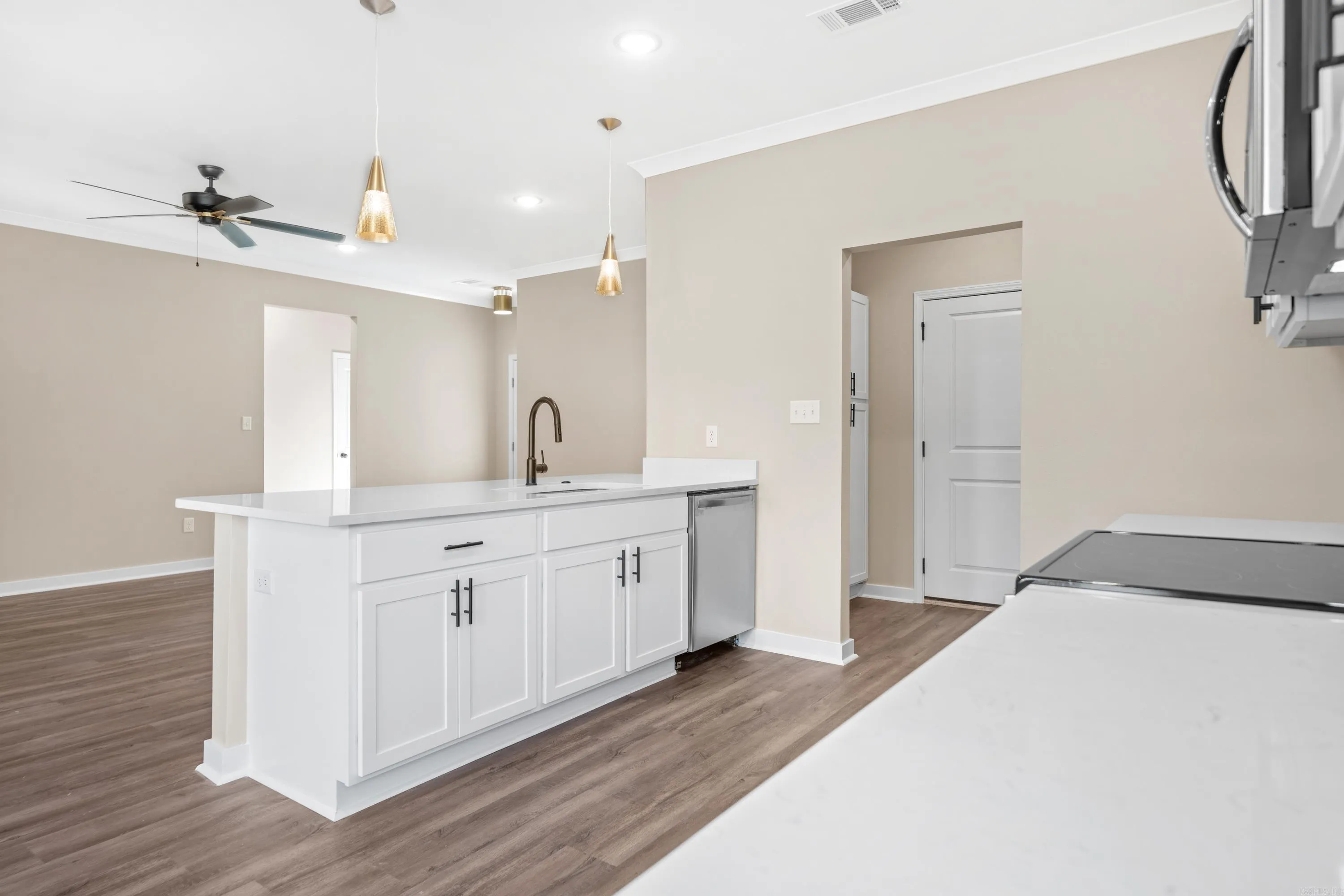 Property at 125  Rowland - Image 16