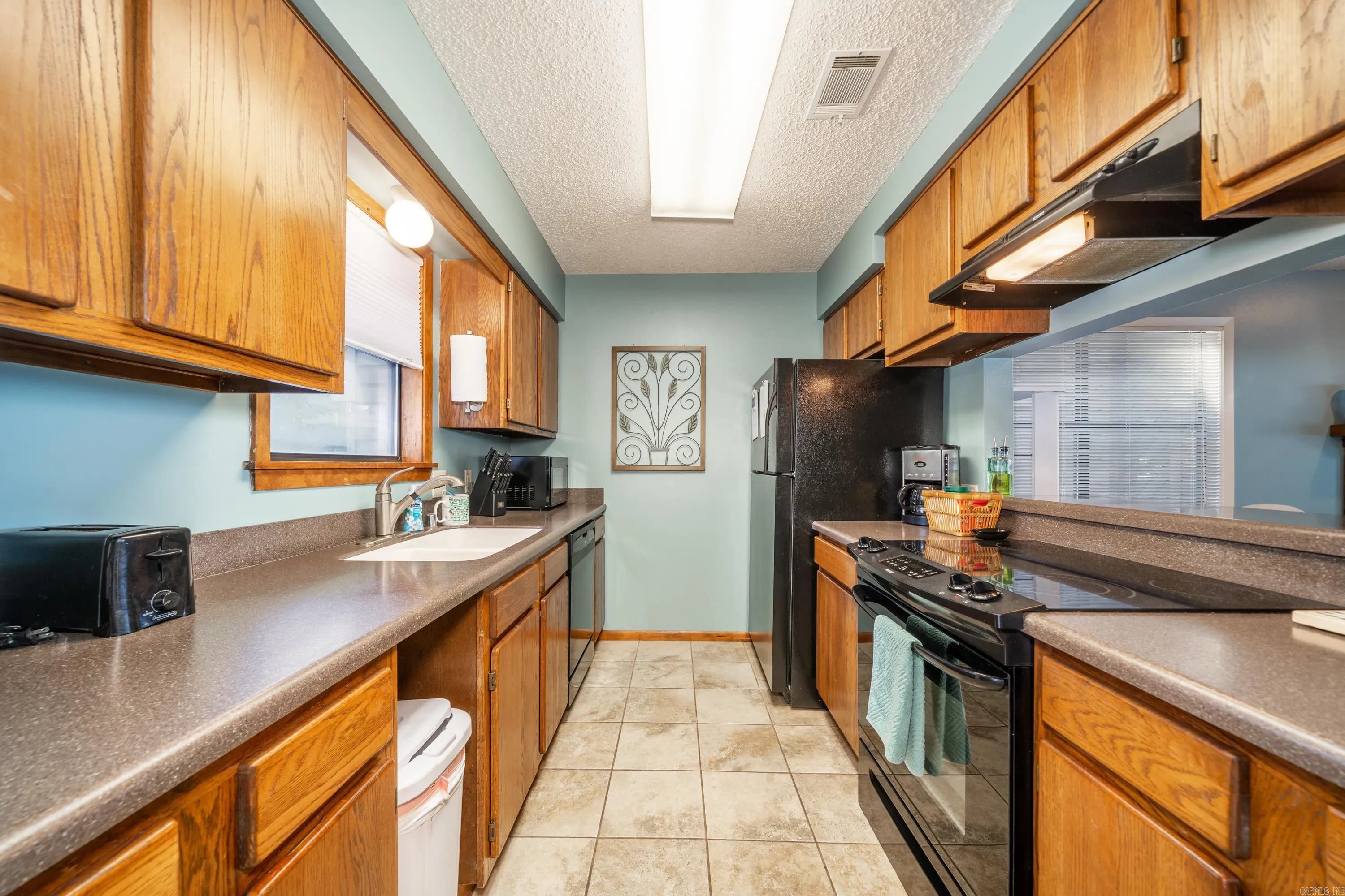 Property at 1319  Airport, 2A - Image 8