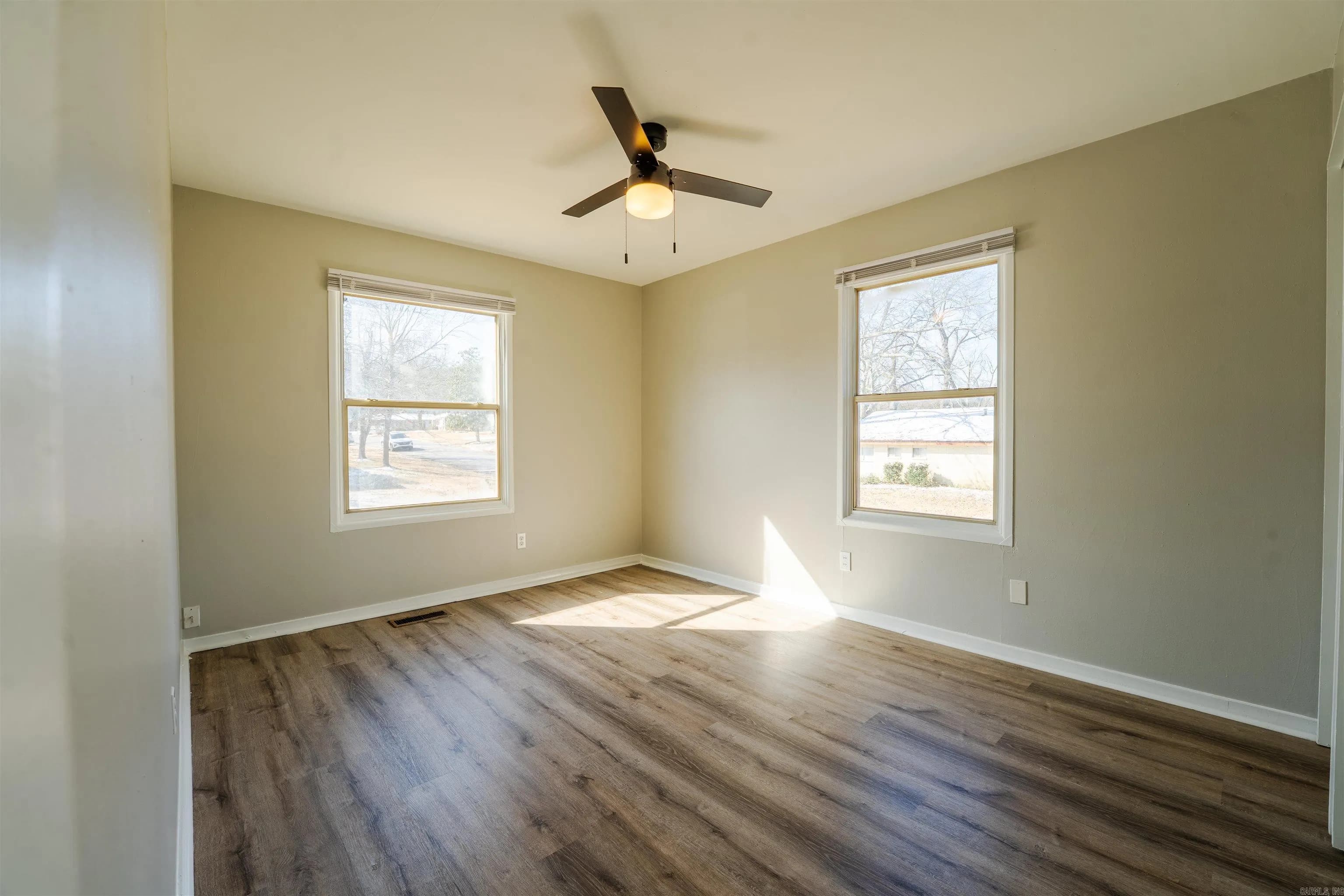 Property at 8920  Mayflower - Image 26